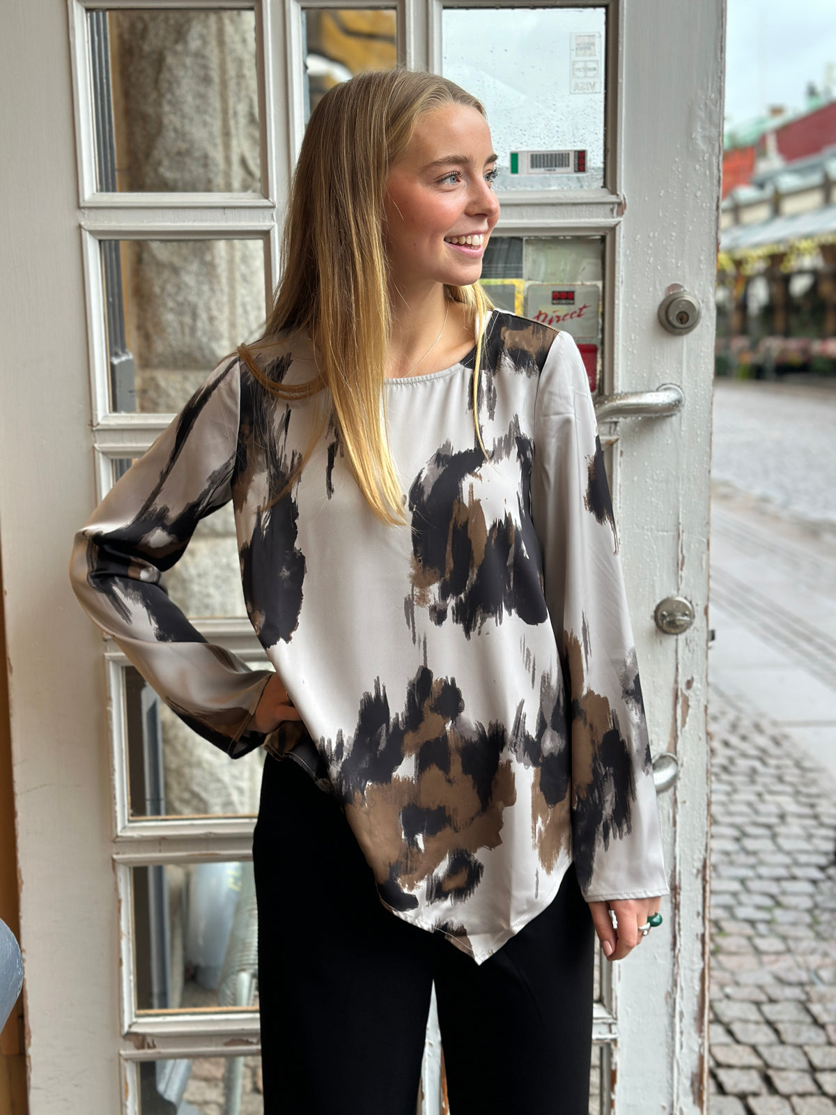 Objchilli Long Sleeve Asymmetric Top 146 Nd Opal Gray Carafe Black