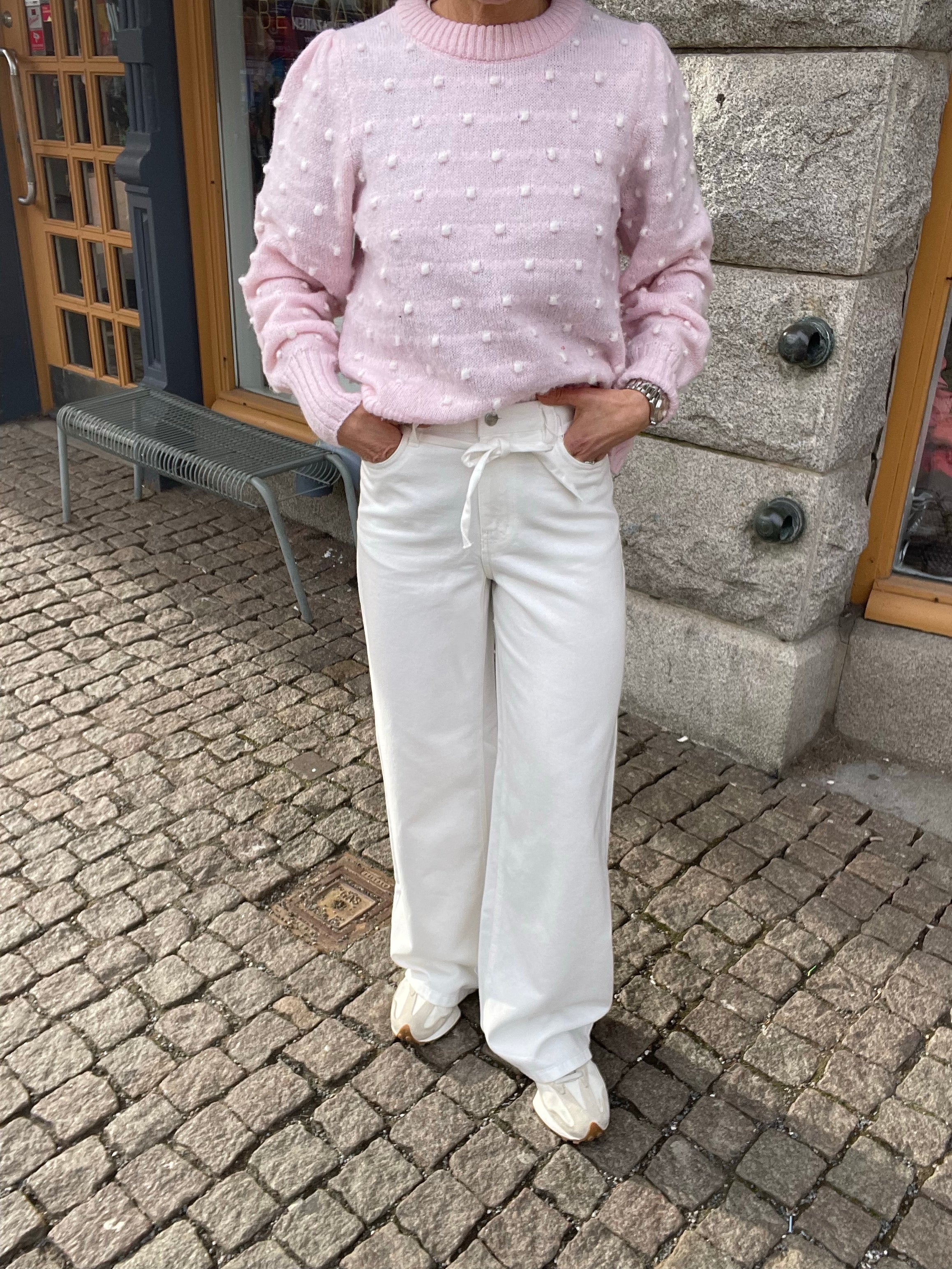 Vida vita jeans med knytband i midjan