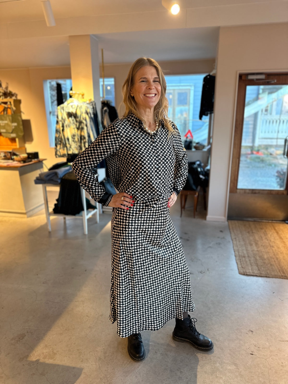 Onljane Life Long Bias Skirt Black Chic Me