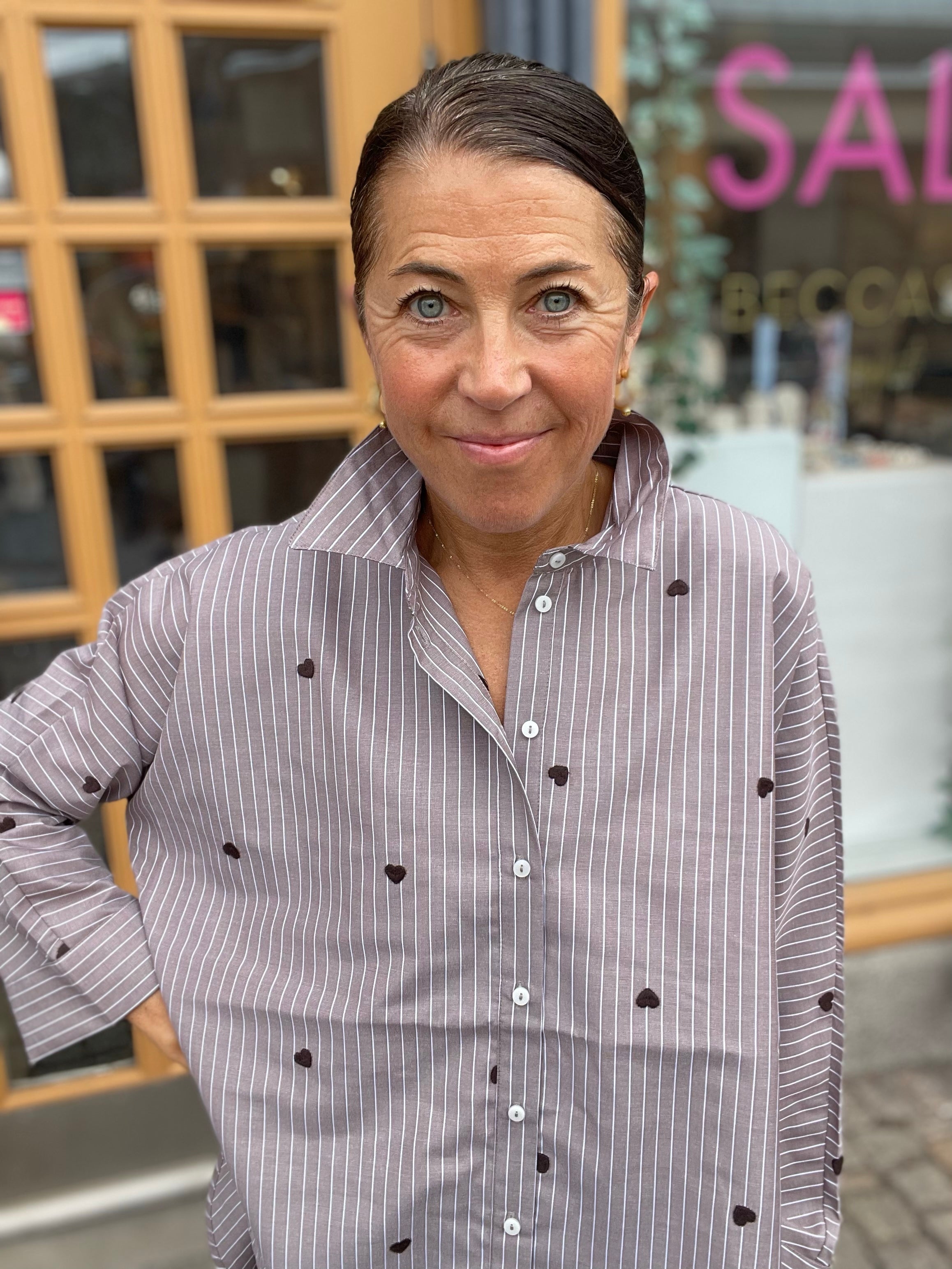 Onlnew Lina Grace Emb Shirt Coffee Bean Stripe W Coffee Bean Heart Emb