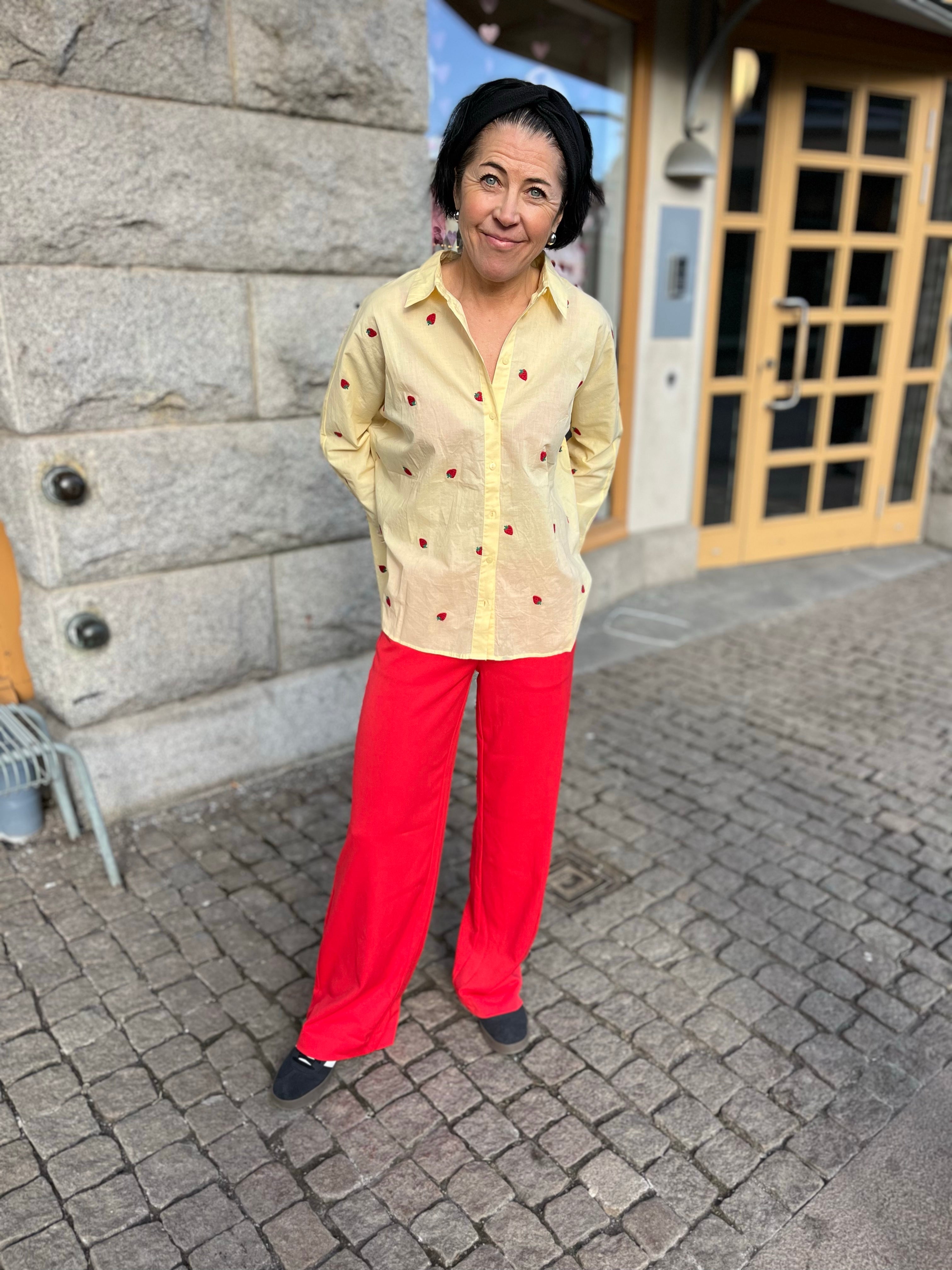 Onlnew Lina Grace Long Sleeve Emb Shirt Sunlight Strawberry