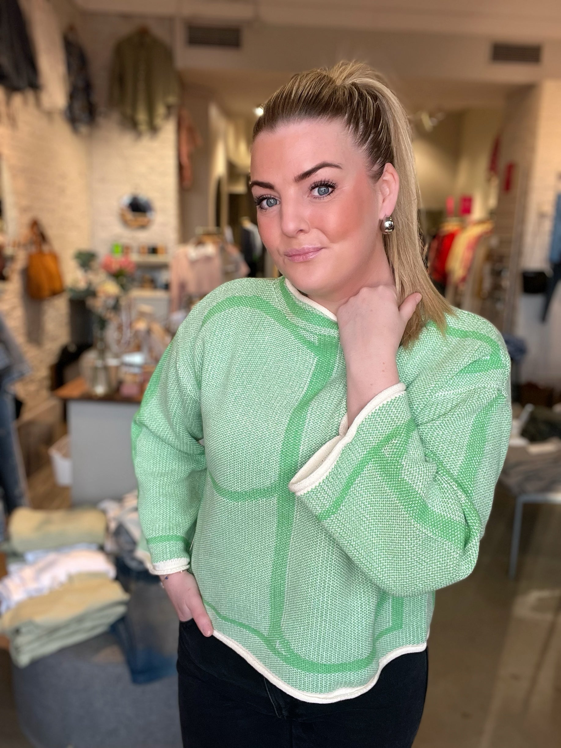 Slrava Mono Pullover Vibrant Green