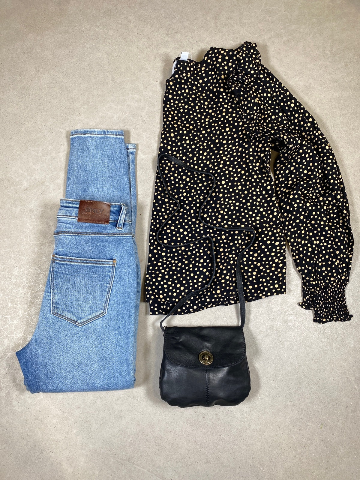 Vipil Oma O Neck Long Sleeve Top Black Curds Whey Dots