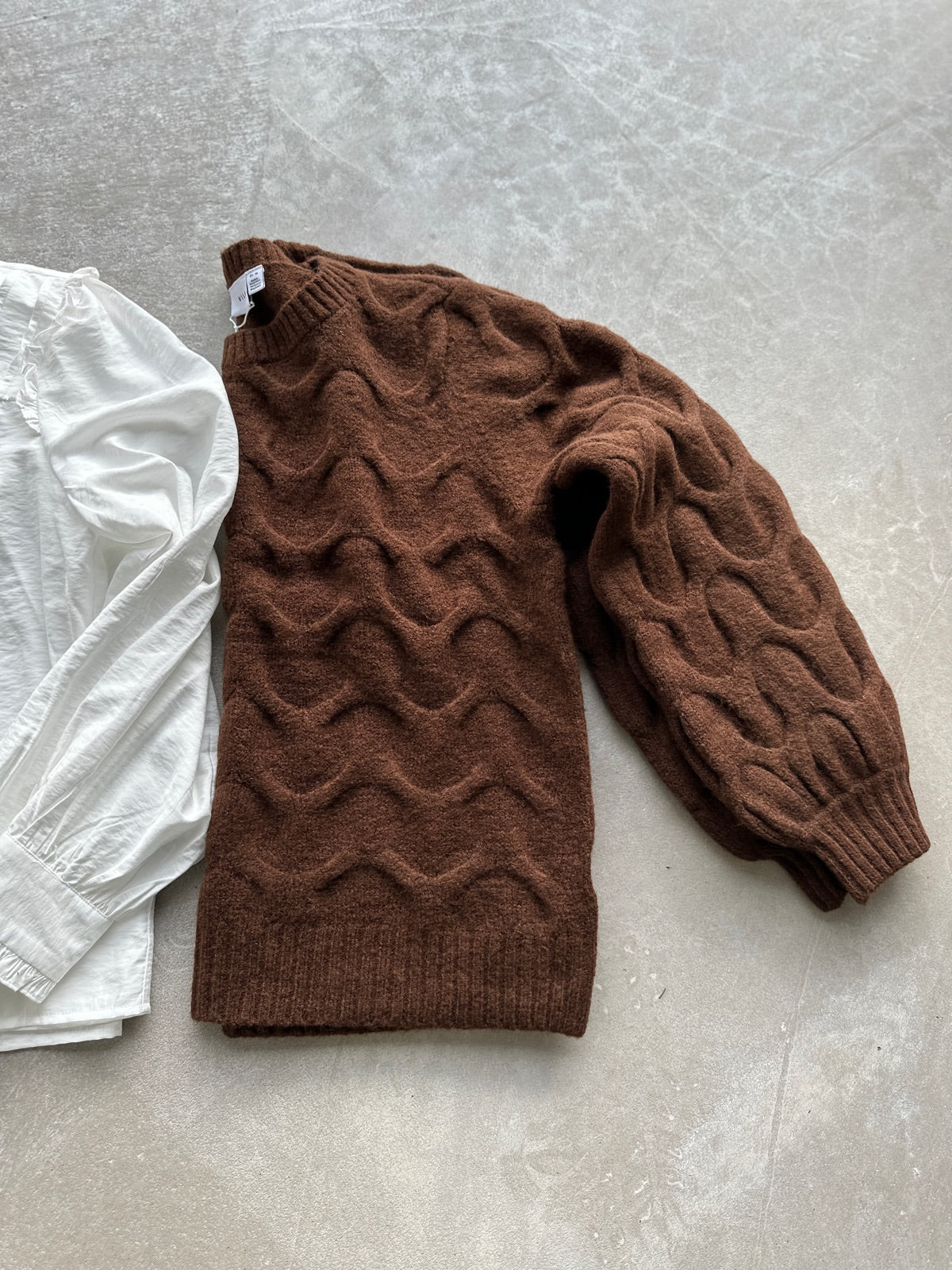 Viella New Long Sleeve O Neck Cable Knit Top Shaved Chocolate Melange