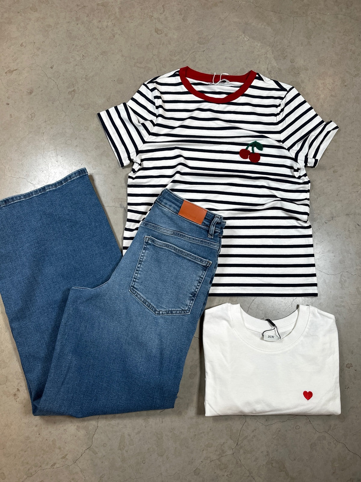 Onlheart Life Short Sleeve Tee Cloud Dancer Night Sky  Red Cherry