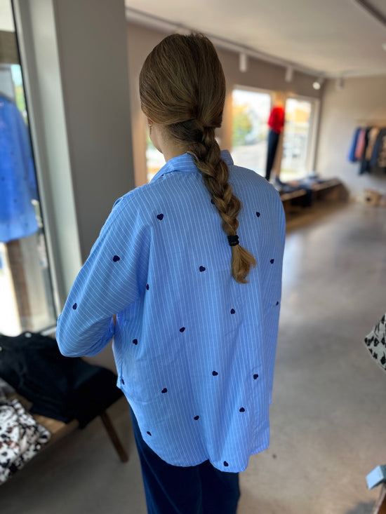 Onlnew Lina Grace Emb Shirt Moonlight Blue Stripe Midnight Blue Heart Emb
