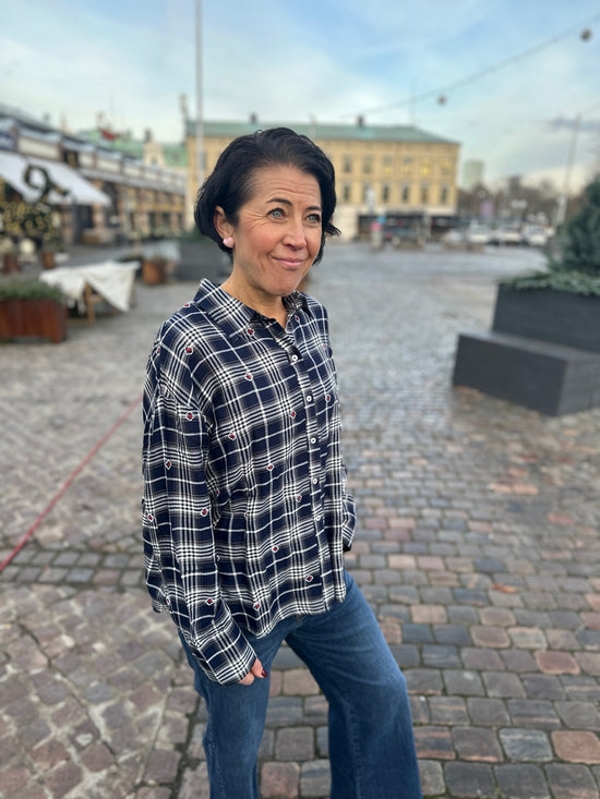 Onlgrace Lira Life Long Sleeve Emb Shirt Naval Academy Cloud Dancer