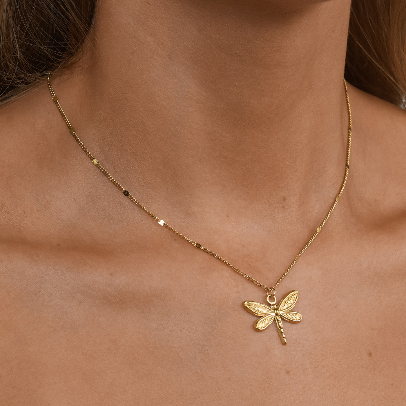 Noya - Statement Dragonfly Necklace Gold Stainless Steel - Gold Gold