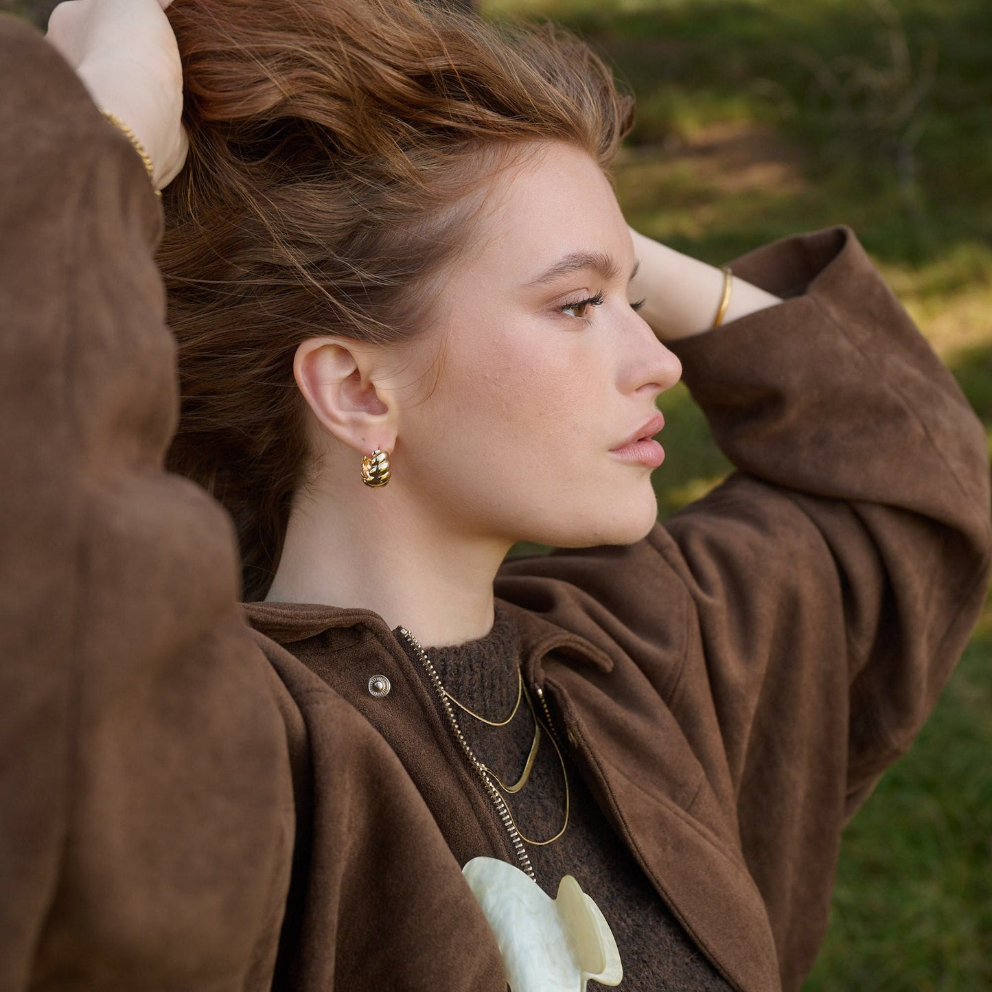 Naia - Croissant Hoop Earrings Stainless Steel - Gold Gold