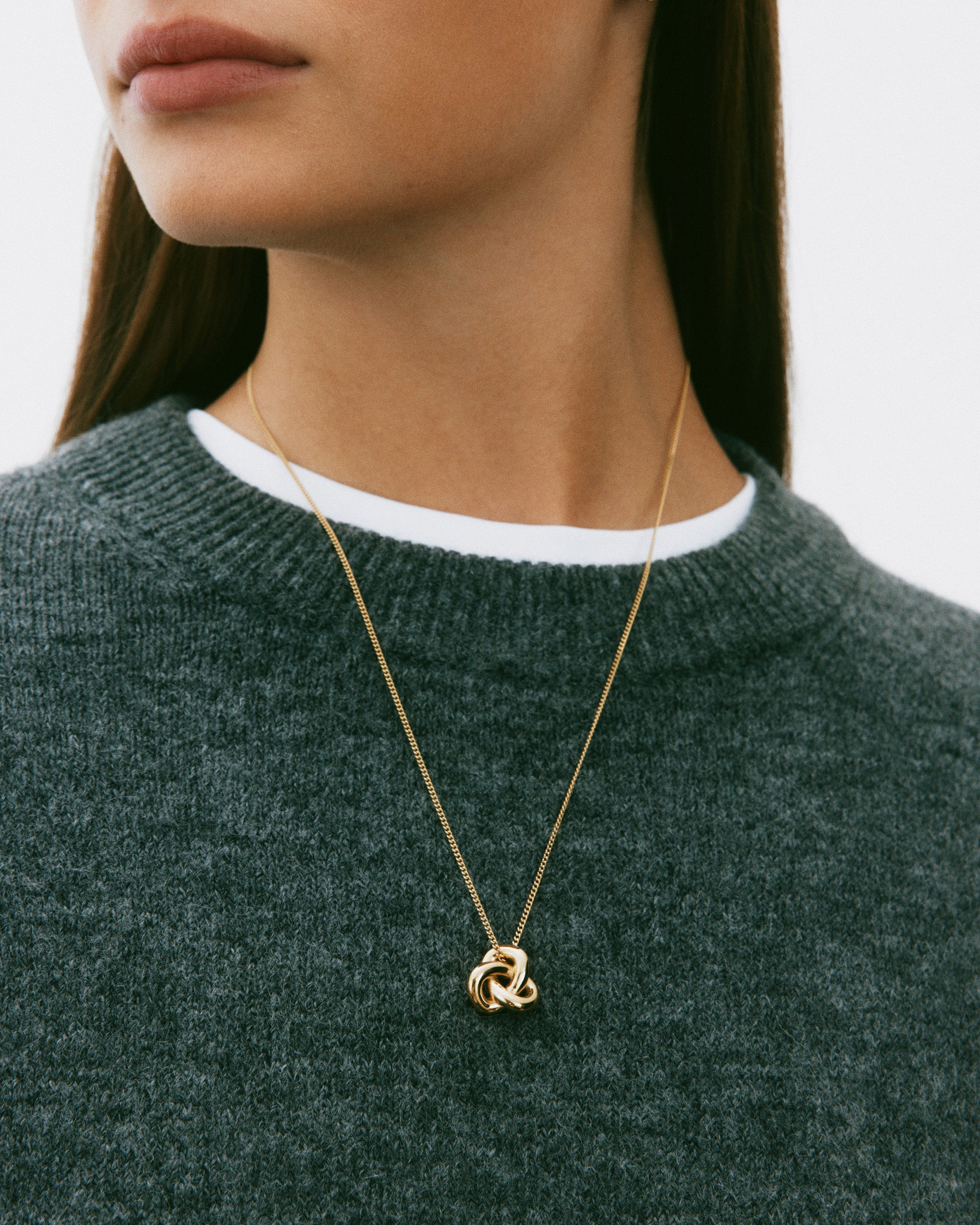 Infinity Knot Necklace L Gold
