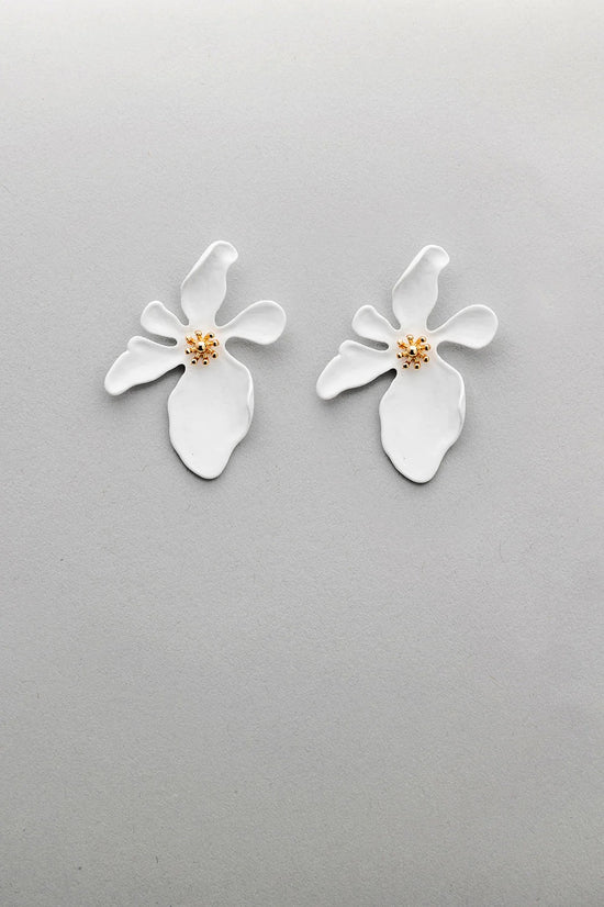 Flower Earrings White