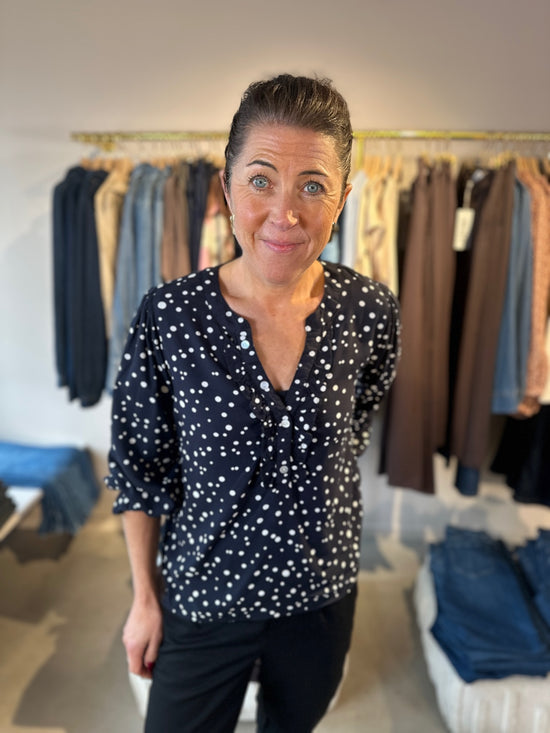 Gyta V-Neck Blouse M Black Wsand Drops