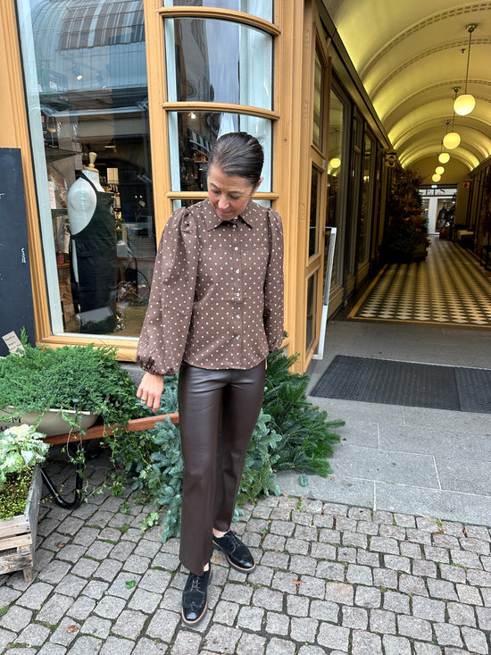 Alicia Dot L/S Brown