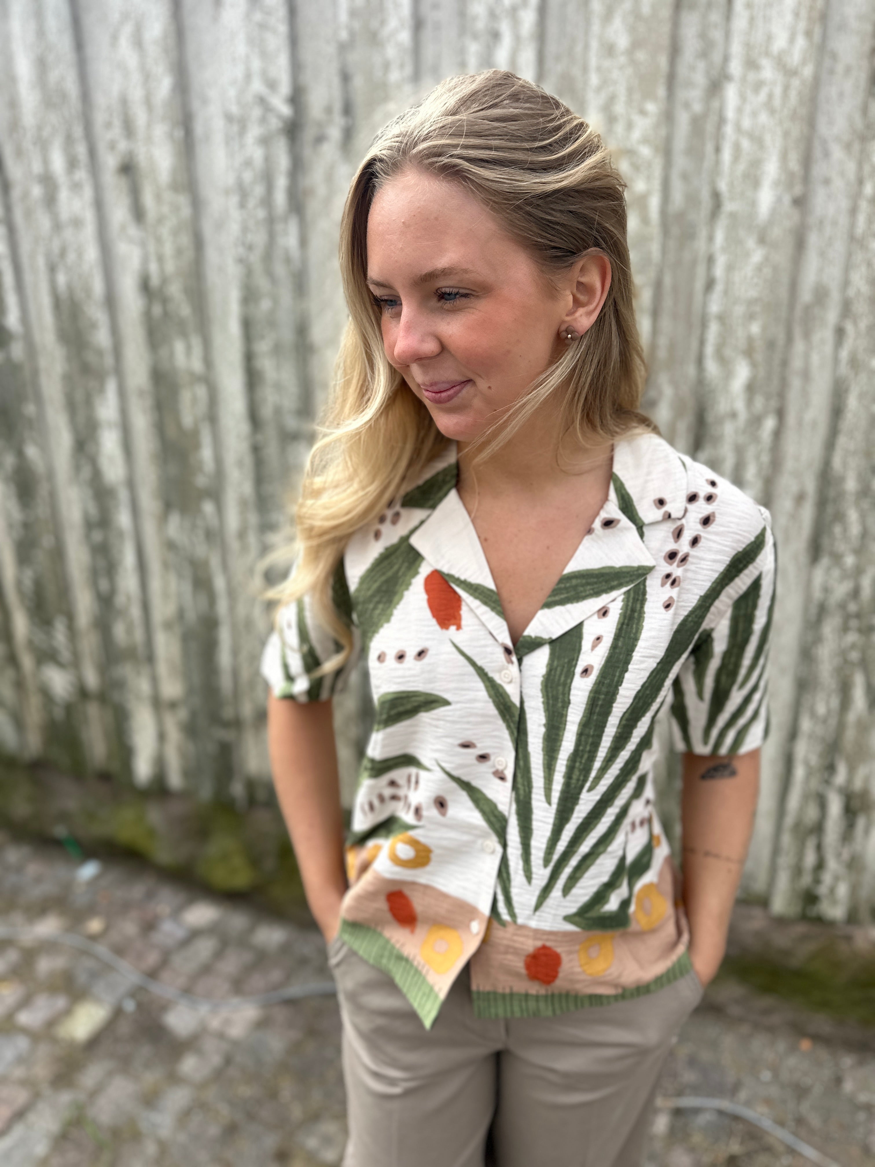 Jdynellie Loose Shirt Sandshell Palms