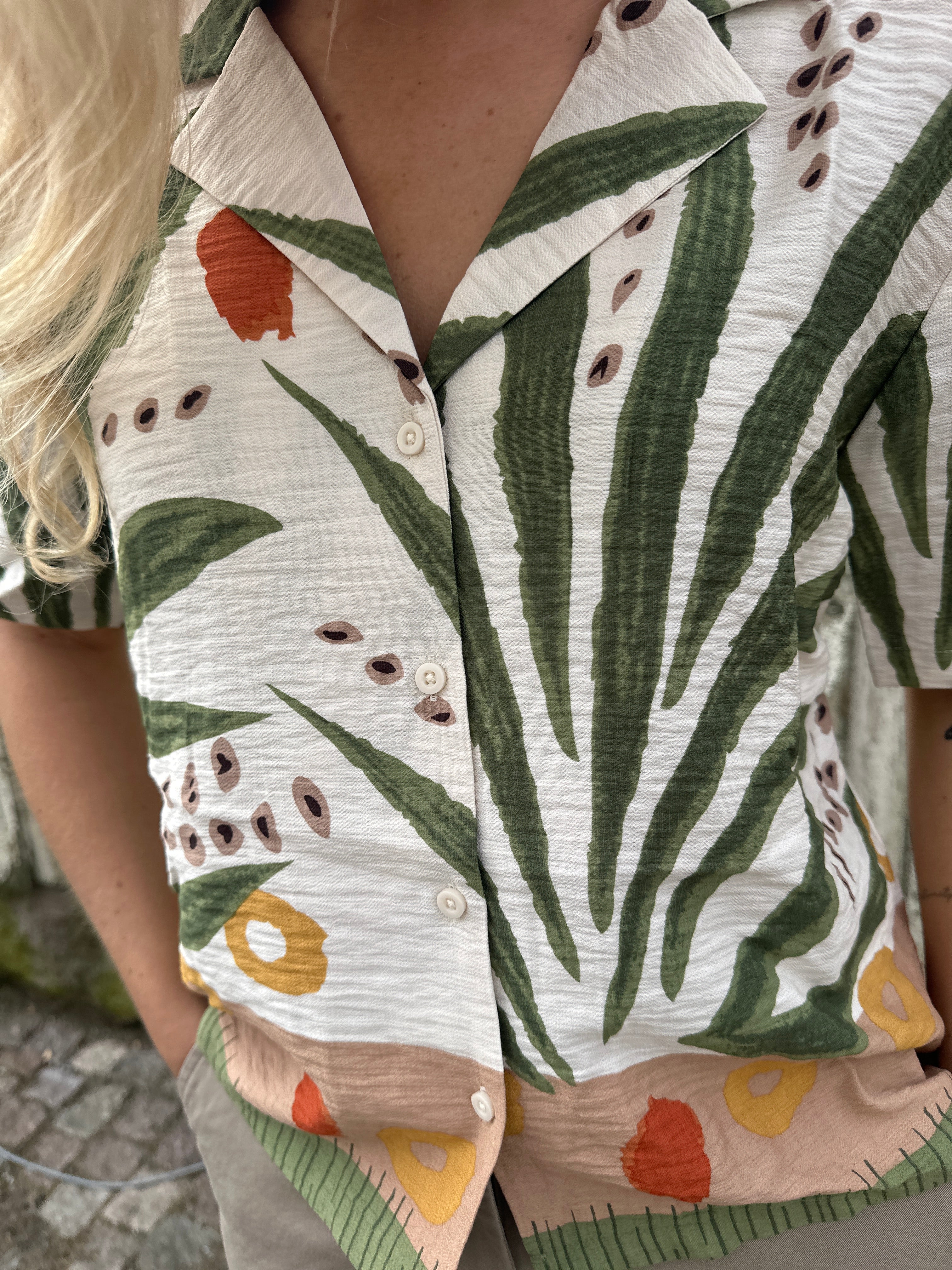 Jdynellie Loose Shirt Sandshell Palms