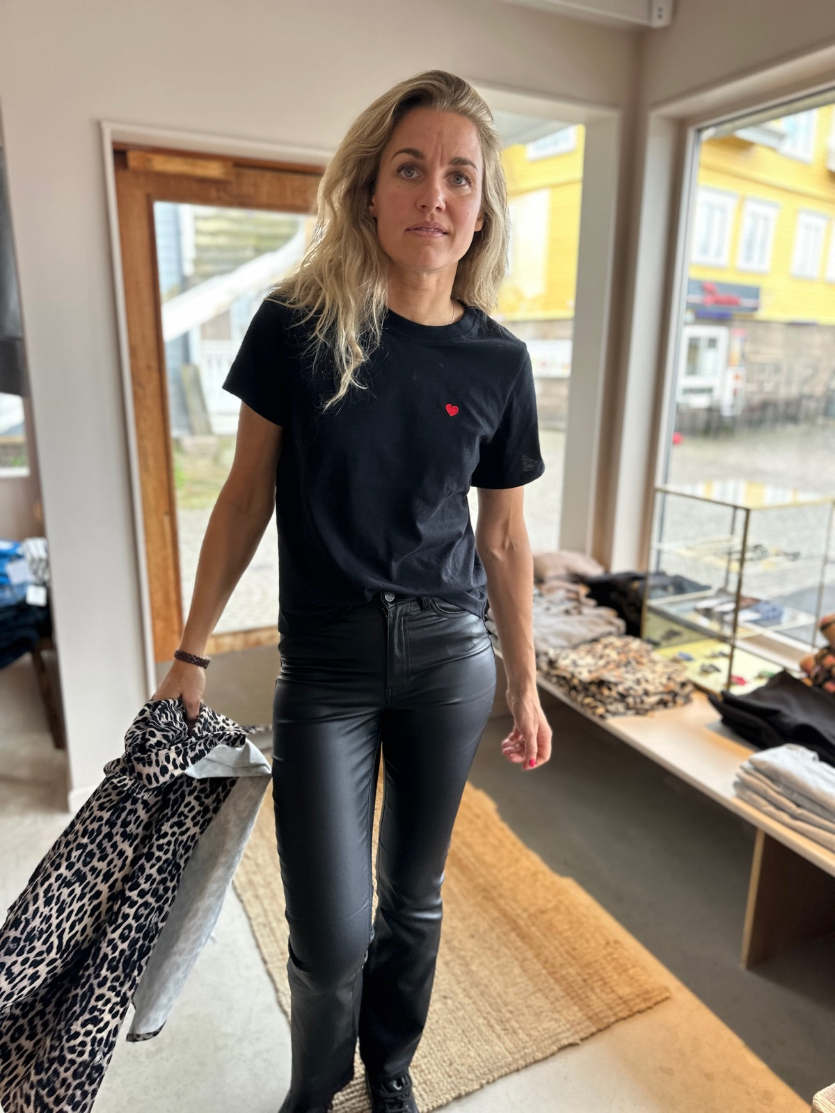 Jdypisa Short Sleeve Print Top Black Bittersweet Heart