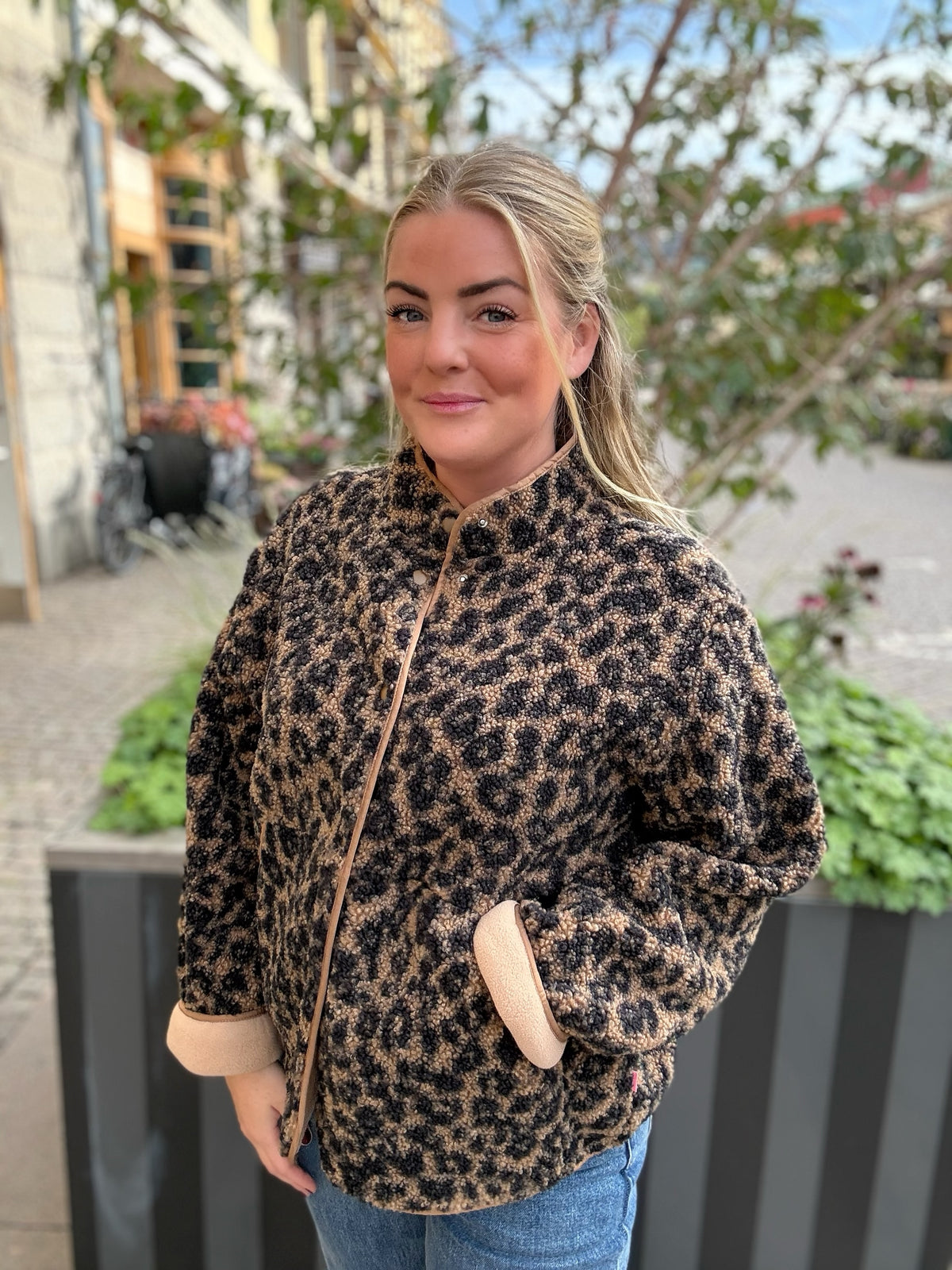 Jxvera Teddy Jacket Cornstalk Leopard