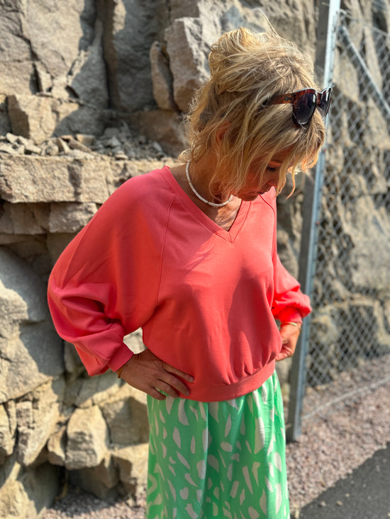 Nelina Ima Raglan Neck Sweatshirt Porcelain Rose