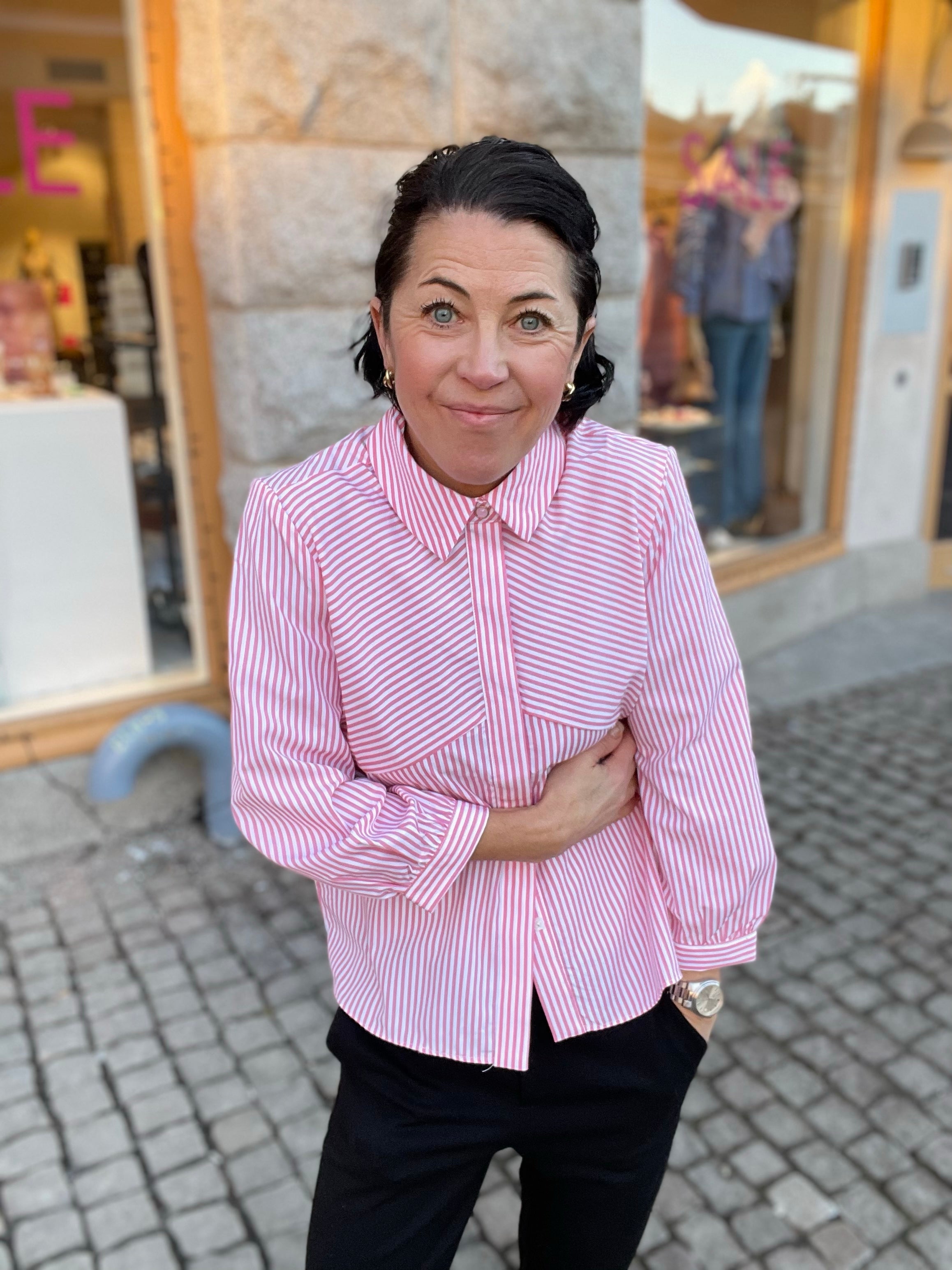 Nucerica Shirt Peony