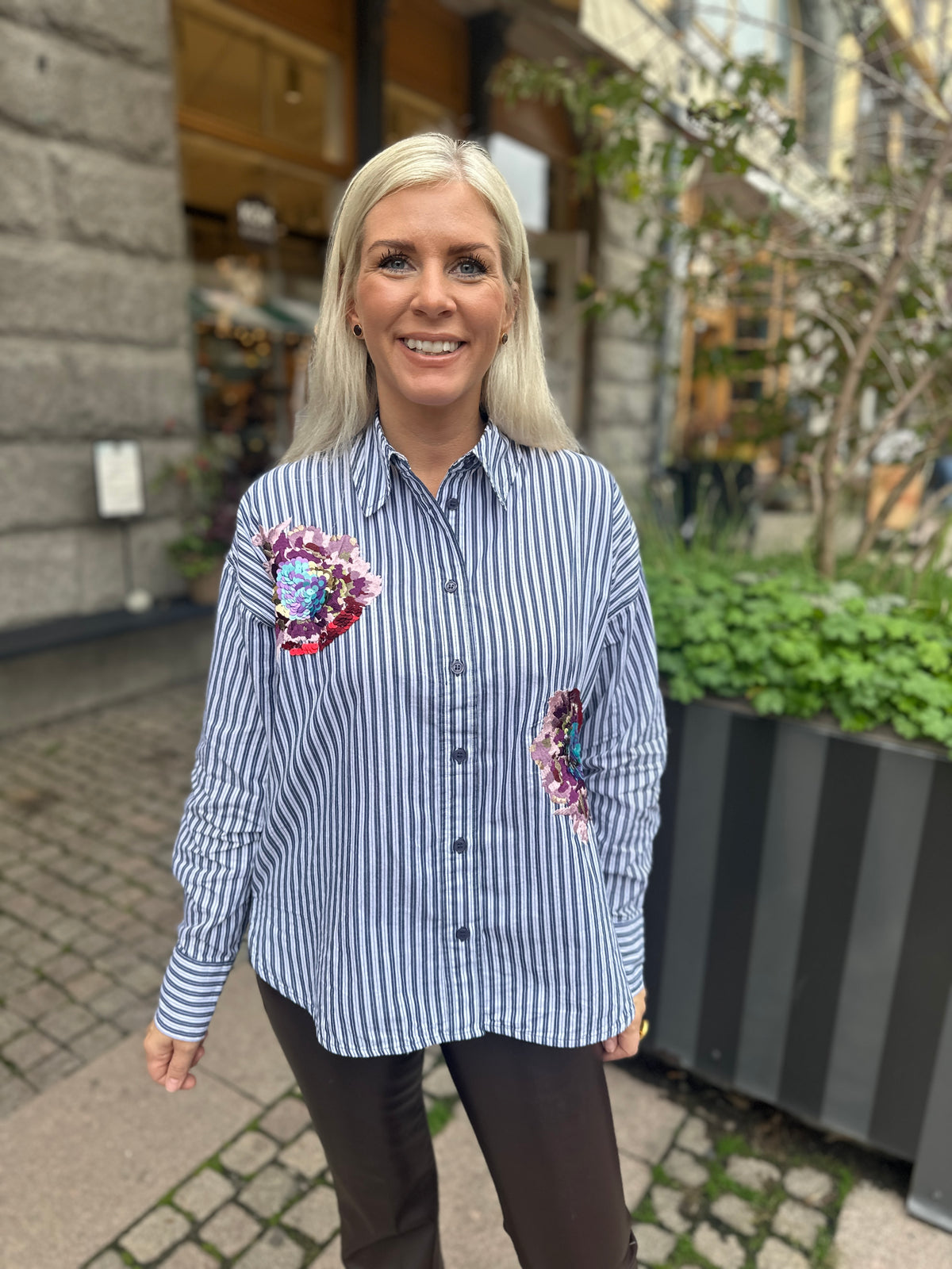 Nuelfa Oversize Shirt Salute