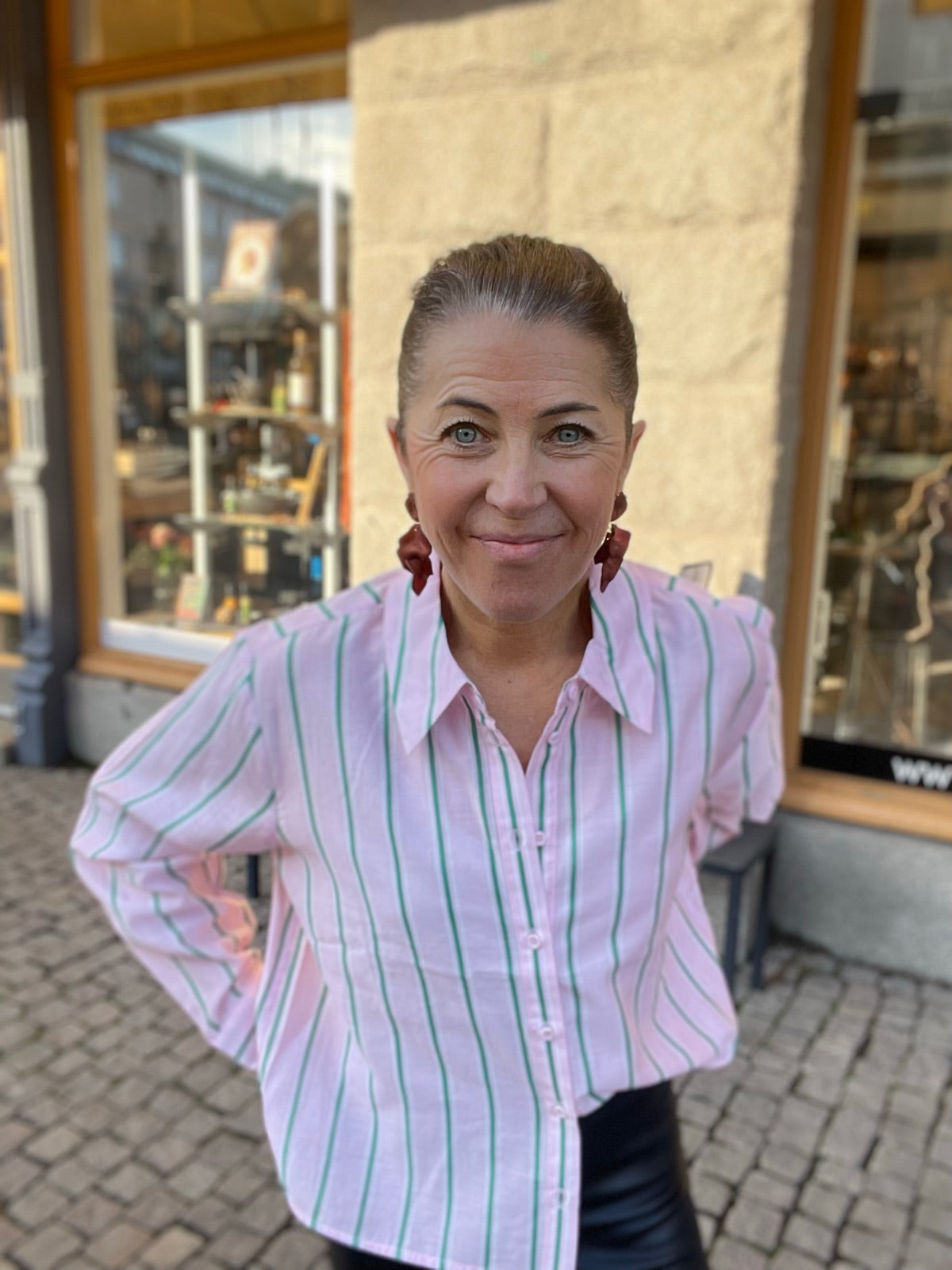 Nujoni Shirt Roseate Spoonbill