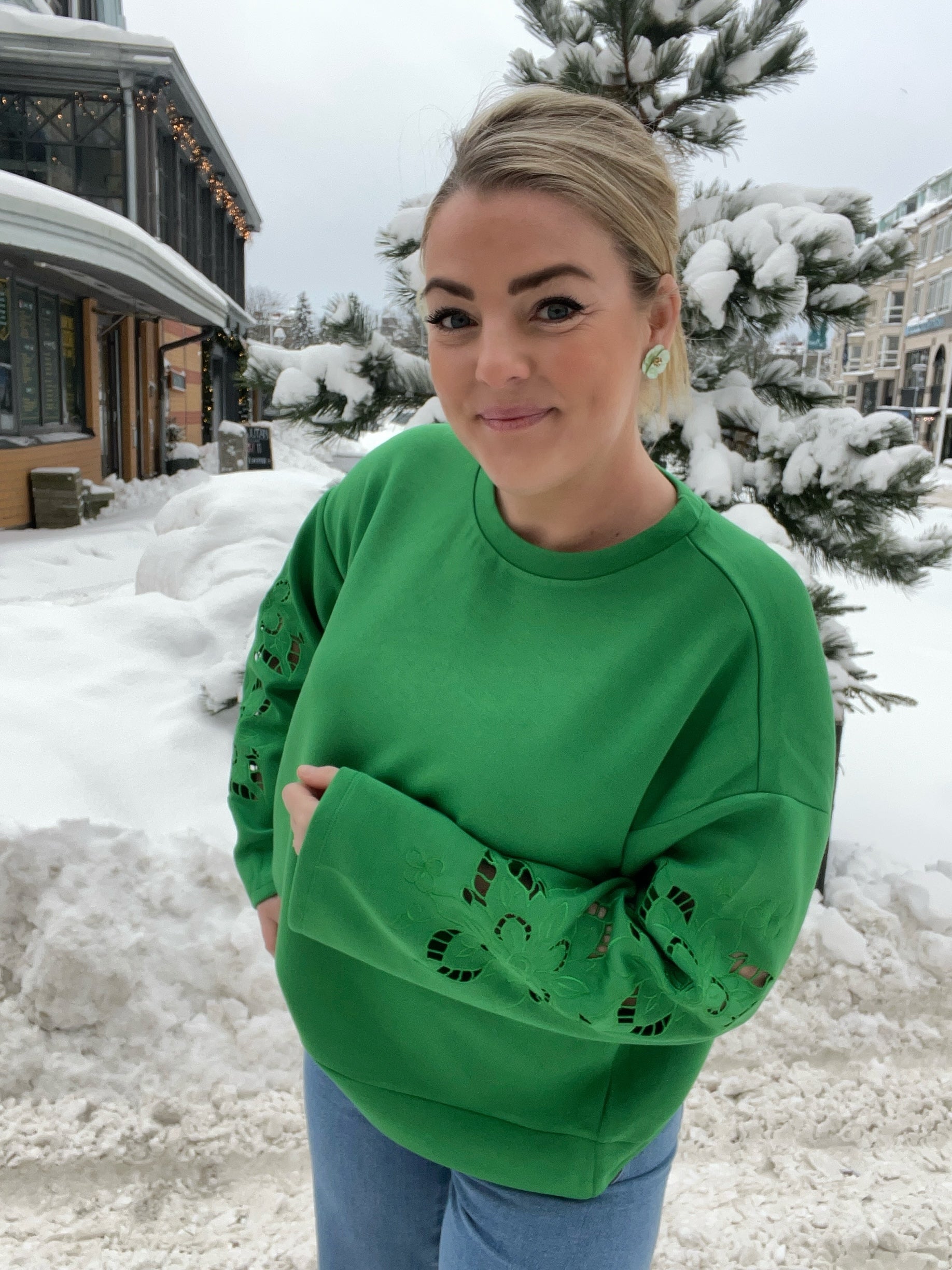 Objdorina Long Sleeve Lo Sweatshirt E Medium Green Embroidered Flowers