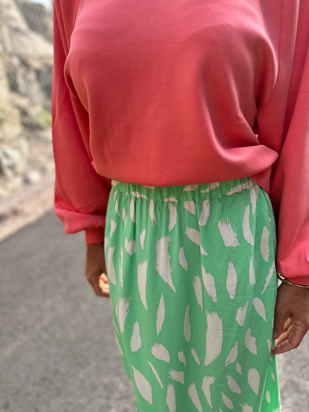 Objema Bobbie Skirt Spring Bouquet Sandshell Aop Col