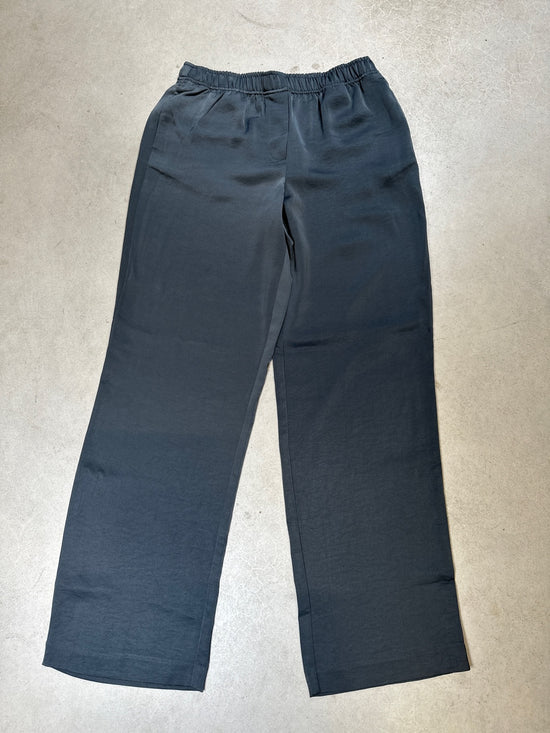 Objhella Pant Magnet