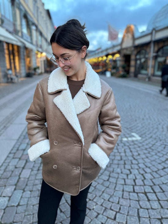 Objpolly Shearling Long Jacket E Fossil Cloud Dancer