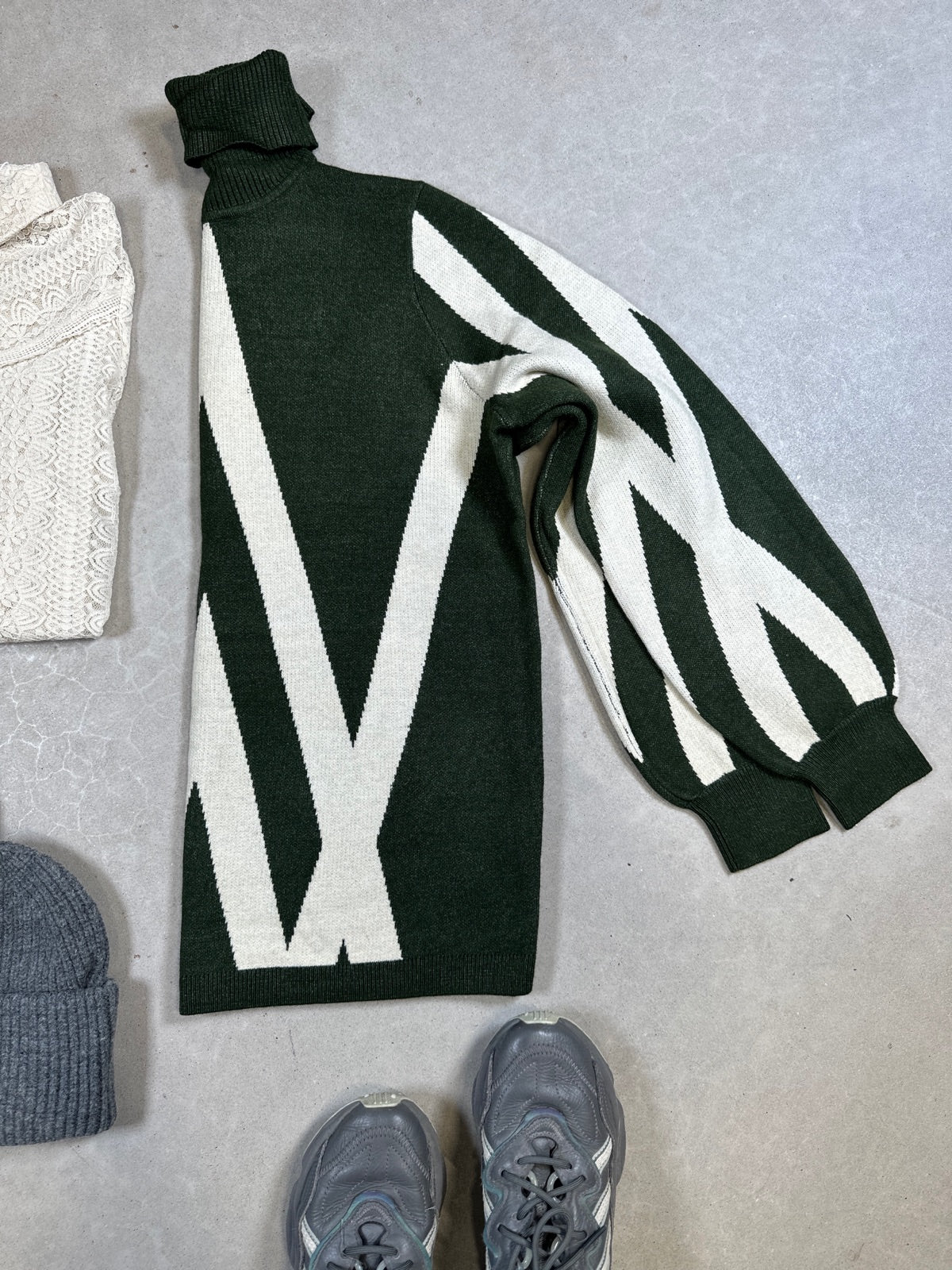 Objray Long Sleeve Knit Rollneck Pullover Duffel Bag Sandshell Graphic