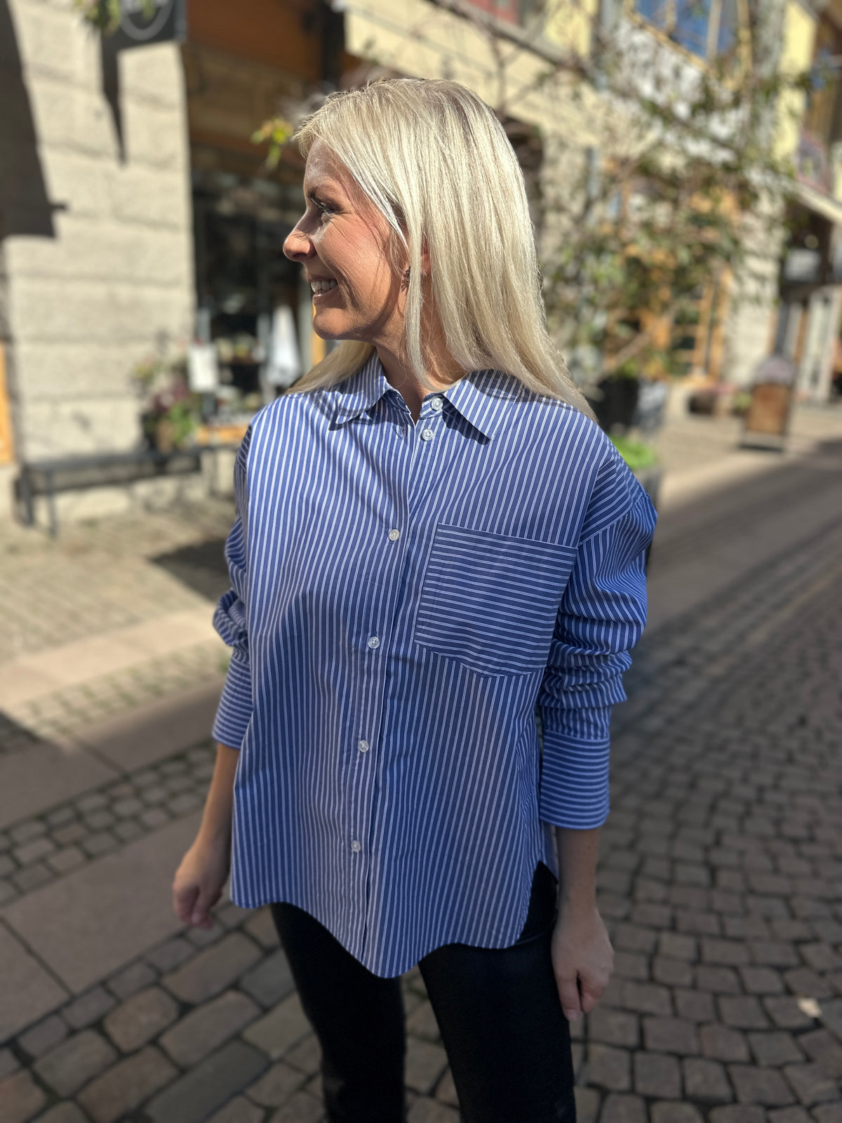 Objzila Long Sleeve Re Shirt Clematis Blue White