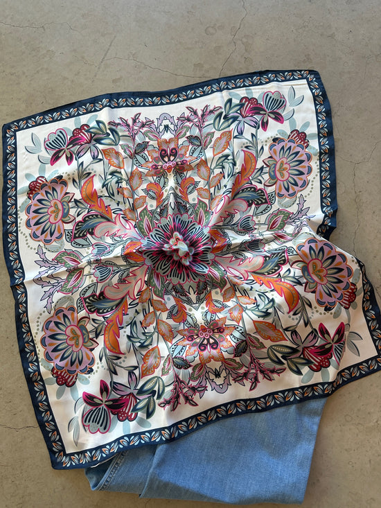 Onlbella Printed Satin Scarf Acc Cloud Dancer Folk Flower