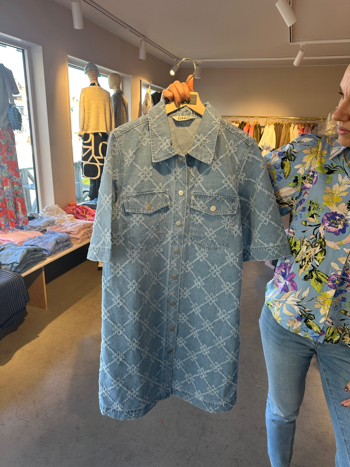 Onlbelle Short Sleeve Button Print Dress Gua Light Blue Denim