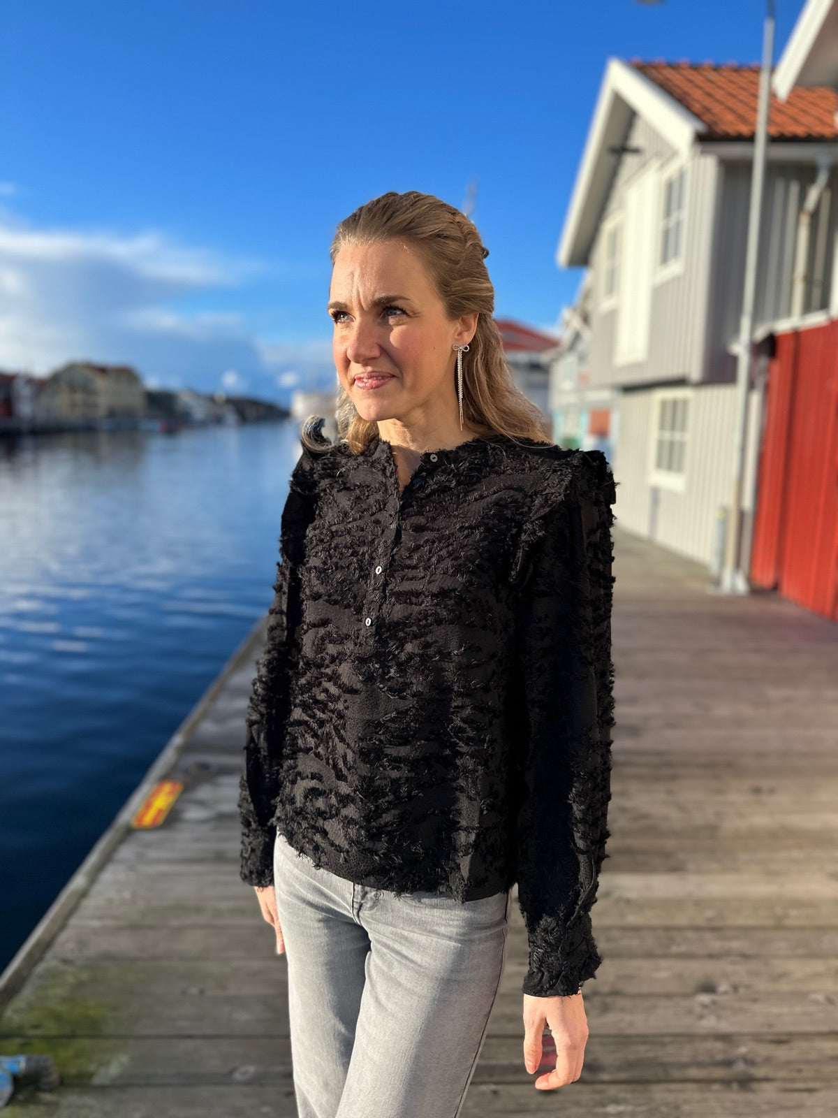 Onlcammie Long Sleeve Frill Top Black