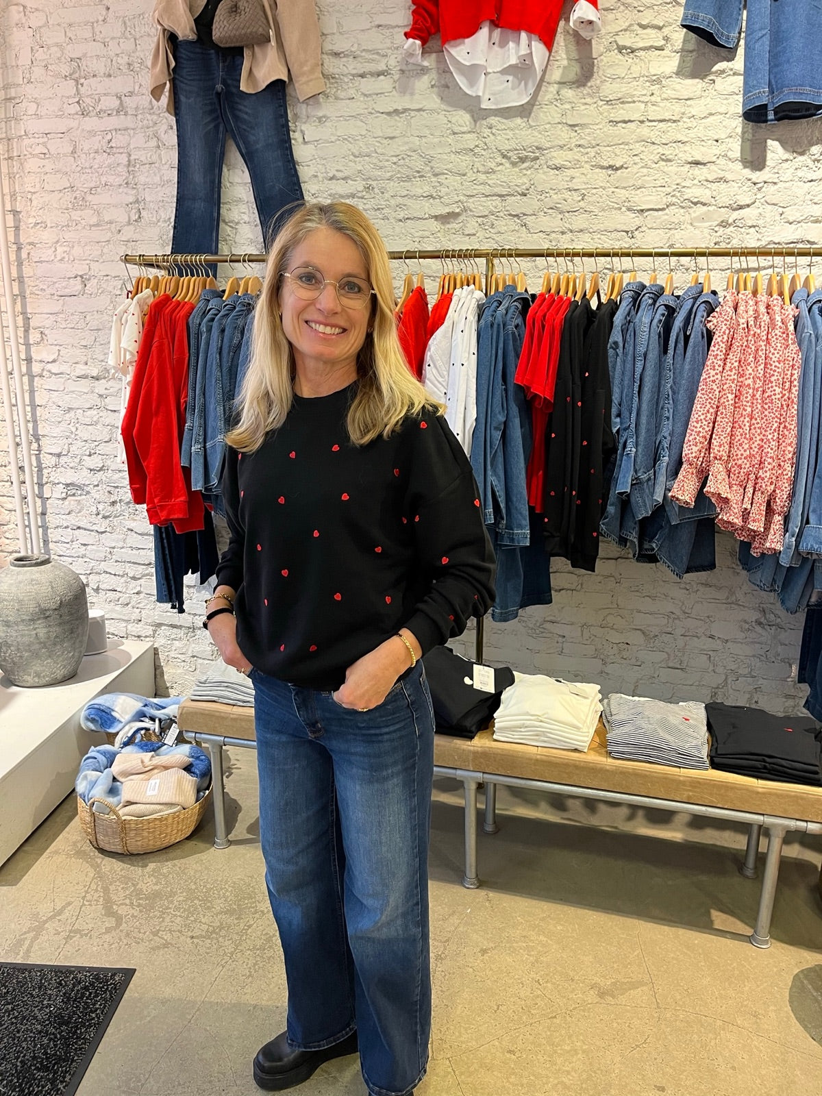 Onlkita Long Sleeve O Neck Ub Black True Red Hearts