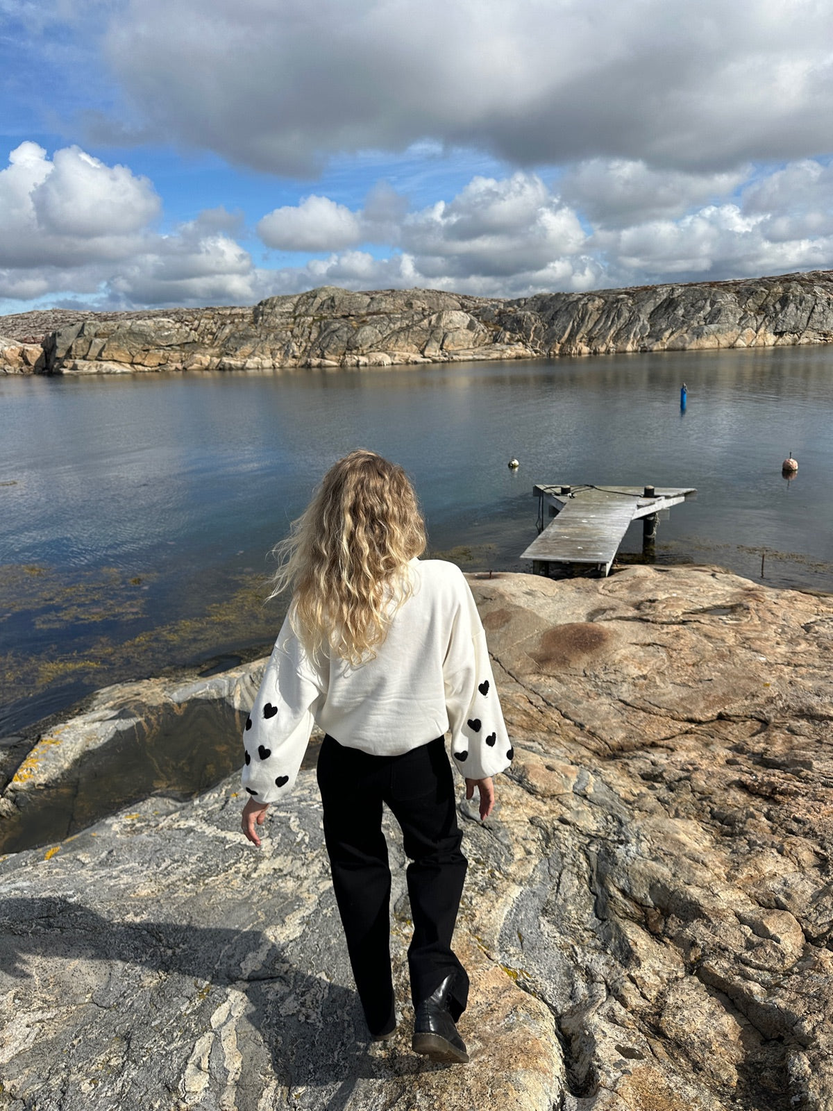 Onlmacy Long Sleeve O Neck Cloud Dancer W Black Hearts