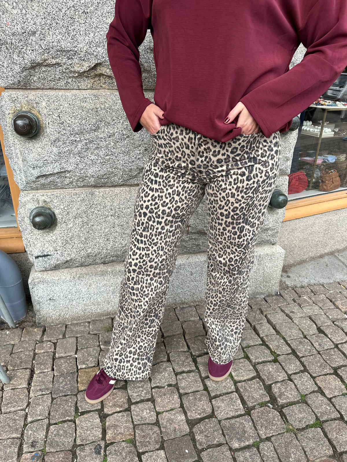 Onlmadison Blush Hw Leo Wide Washed Black Leo