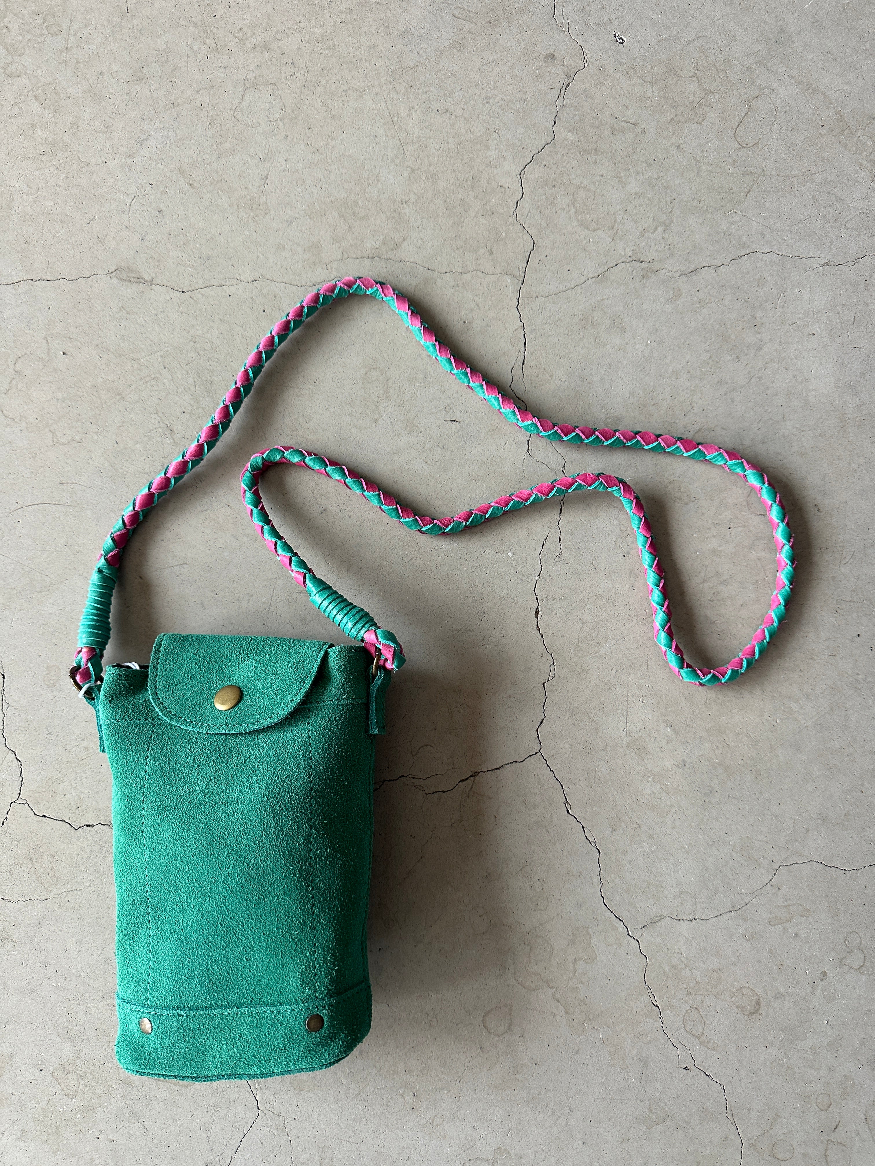 Pcbrianna Suede Phonebag Festival Fuchsia Pepper Green