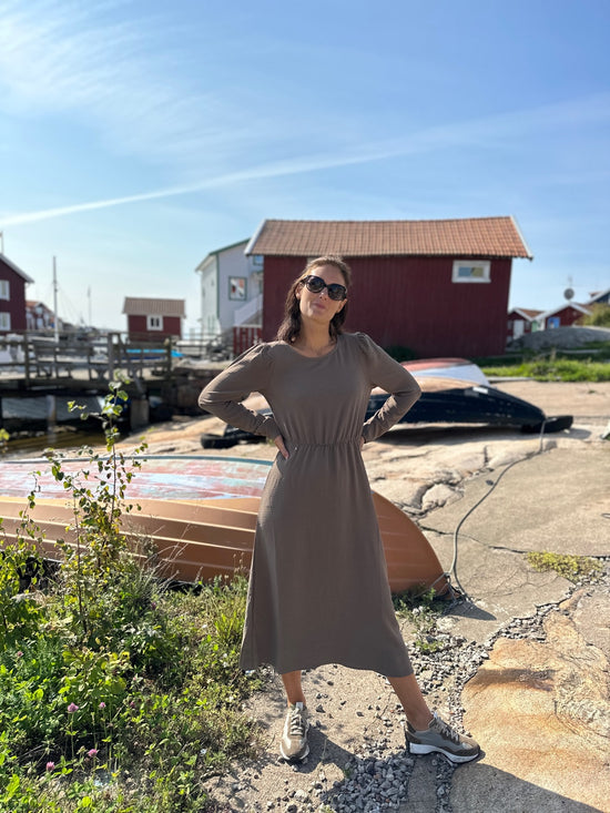 Pcflore Long Sleeve Midi Dress Morel