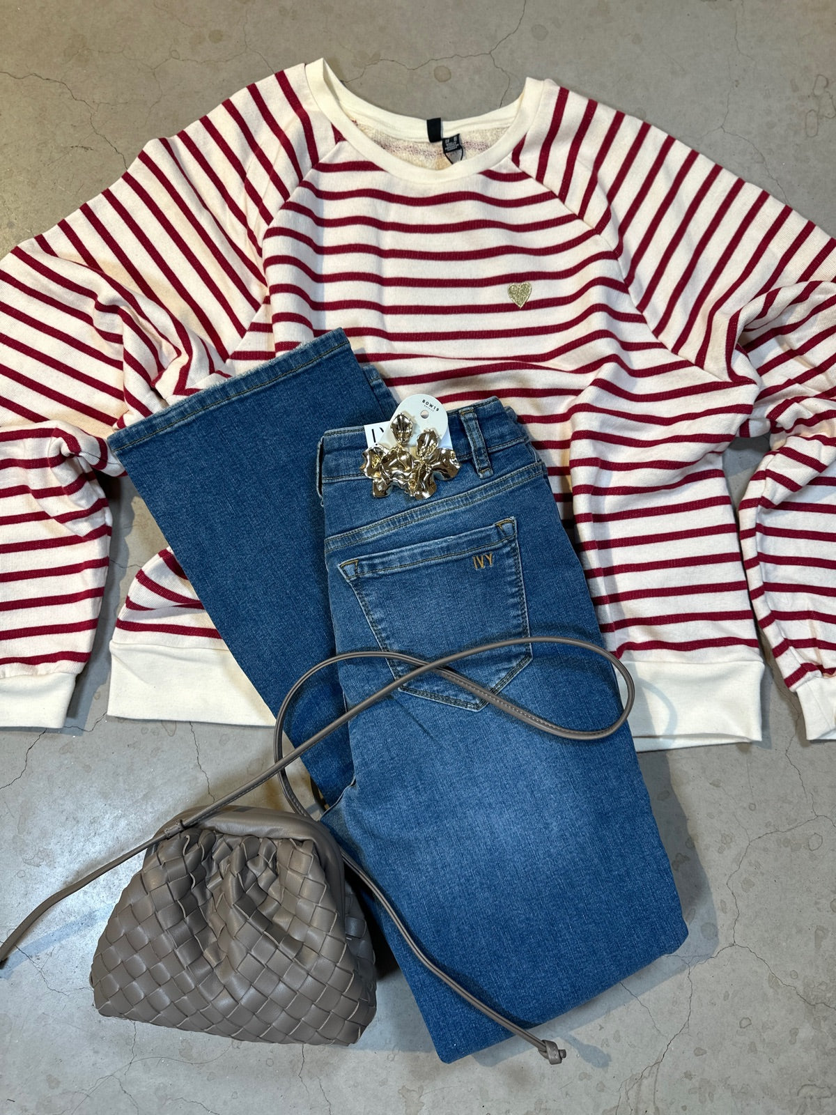 Pcgreta Long Sleeve Emb Sweat Cloud Dancer Cerise Gold Lurex Heart