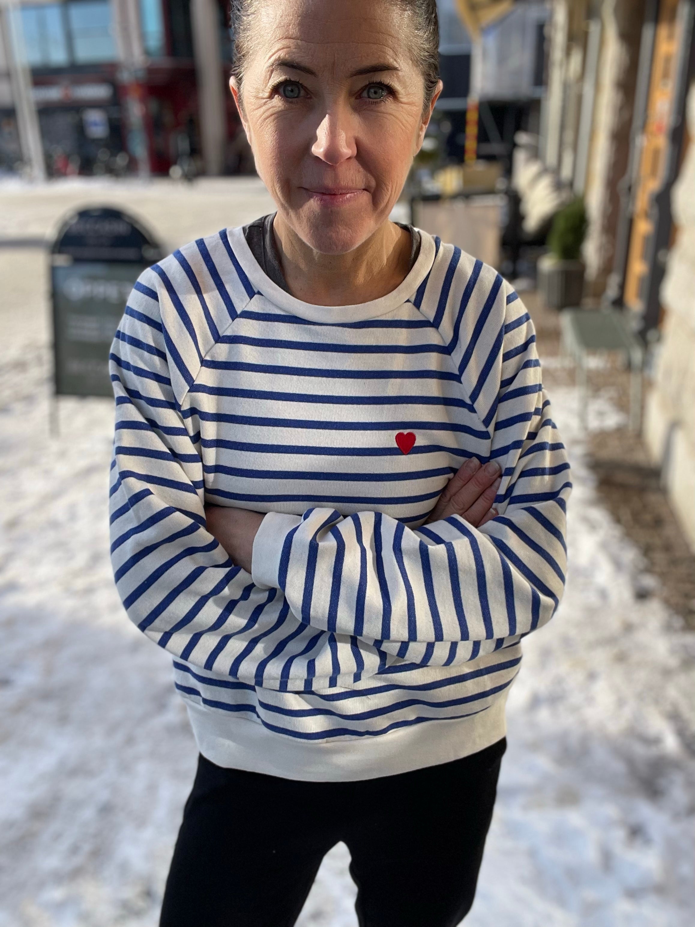 Pcgreta Long Sleeve Emb Ub Sweat Cloud Dancer Surf The Web Heart Emb