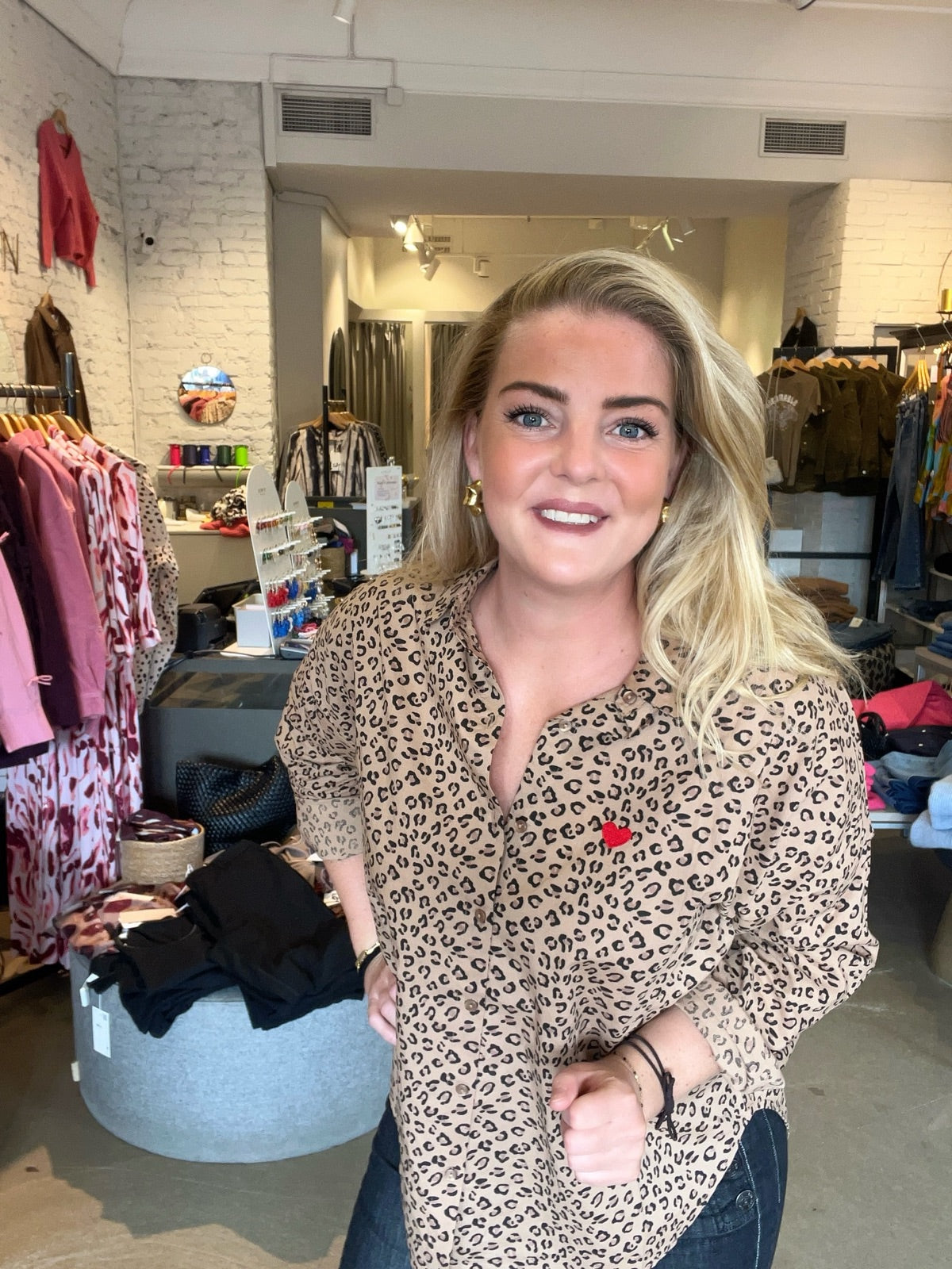 Pcjanna Long Sleeve Loose Shirt Greige Leopard W Red Emb Heart