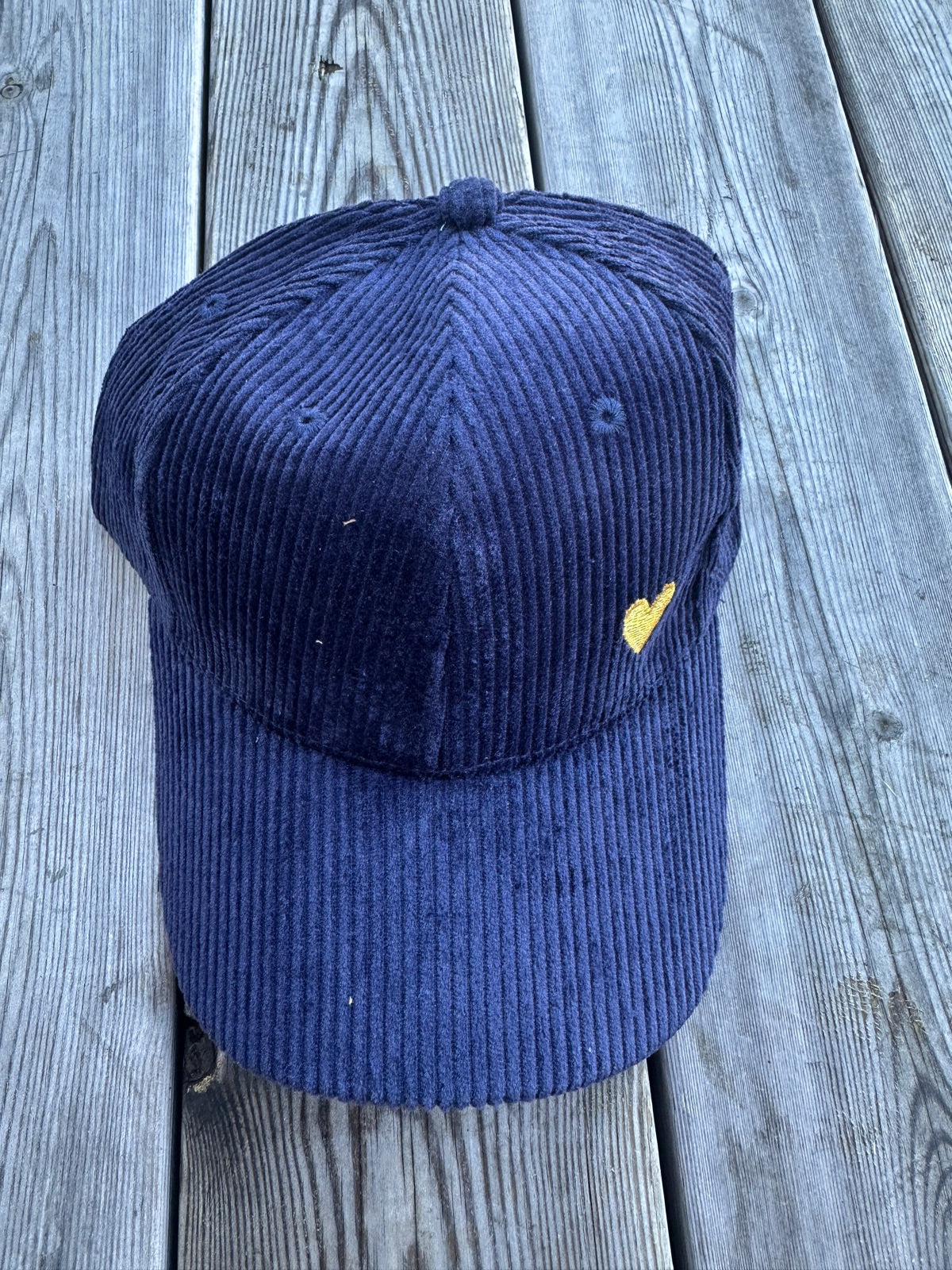 Pcjenny Velvet Emb Cap Sky Captain Gold Heart Emb