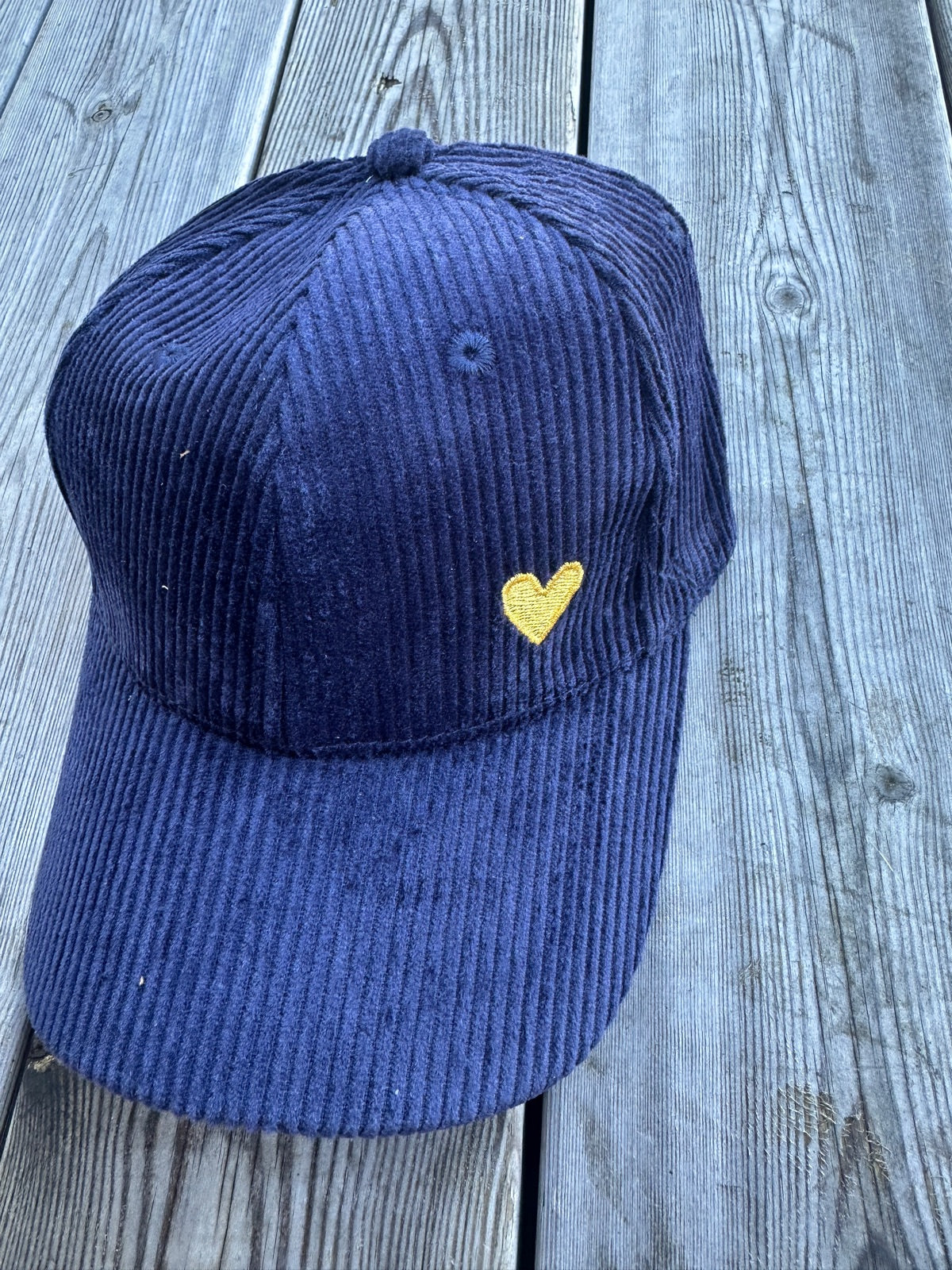 Pcjenny Velvet Emb Cap Sky Captain Gold Heart Emb