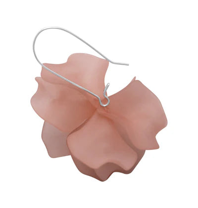 Petal Earrings Pink - BECCASIN STORE - Pink petal-shaped örhänge smycke with soft matte finish and silver hook detail.