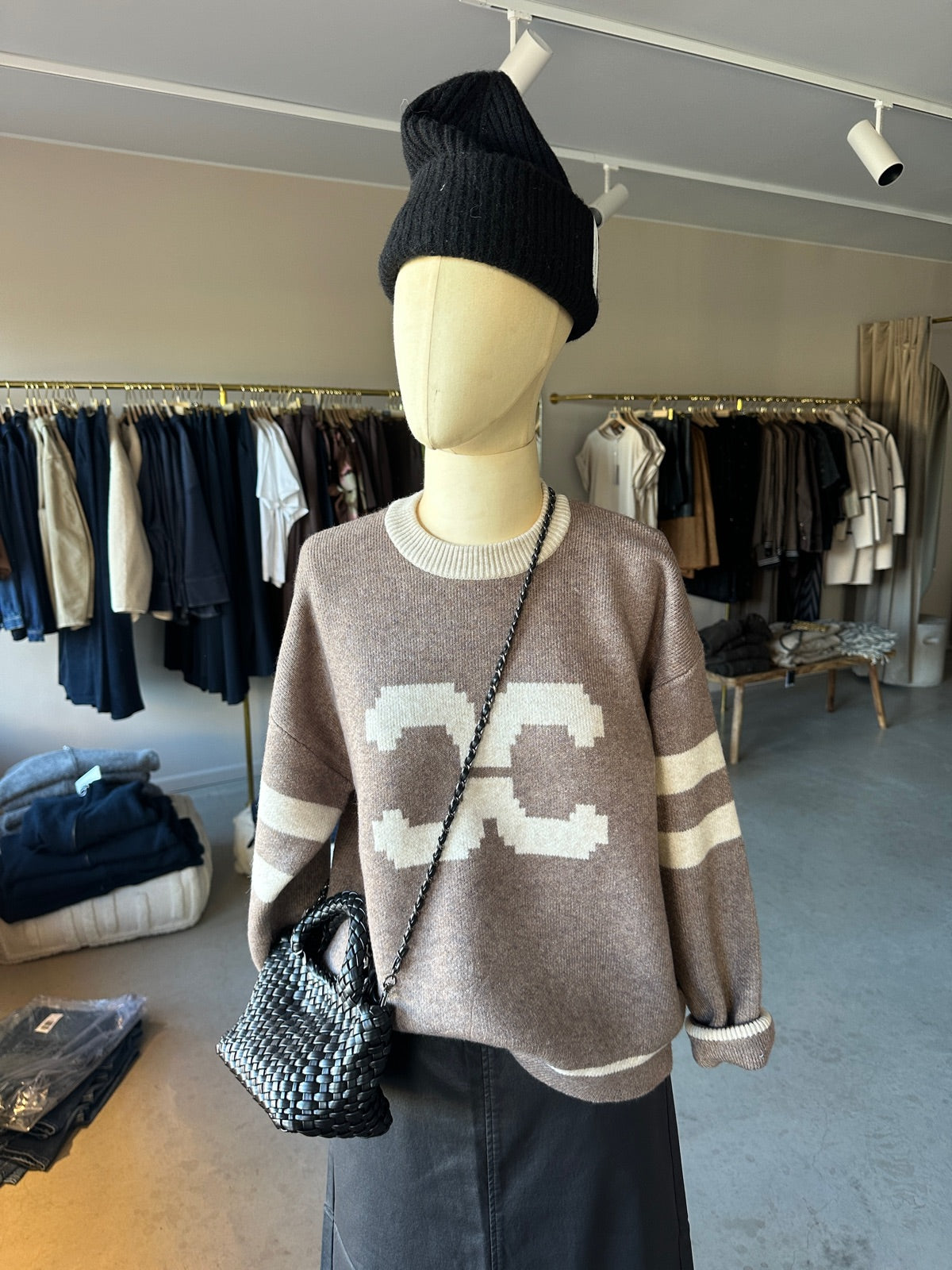 Rowcc Coco Logo Knit Walnut