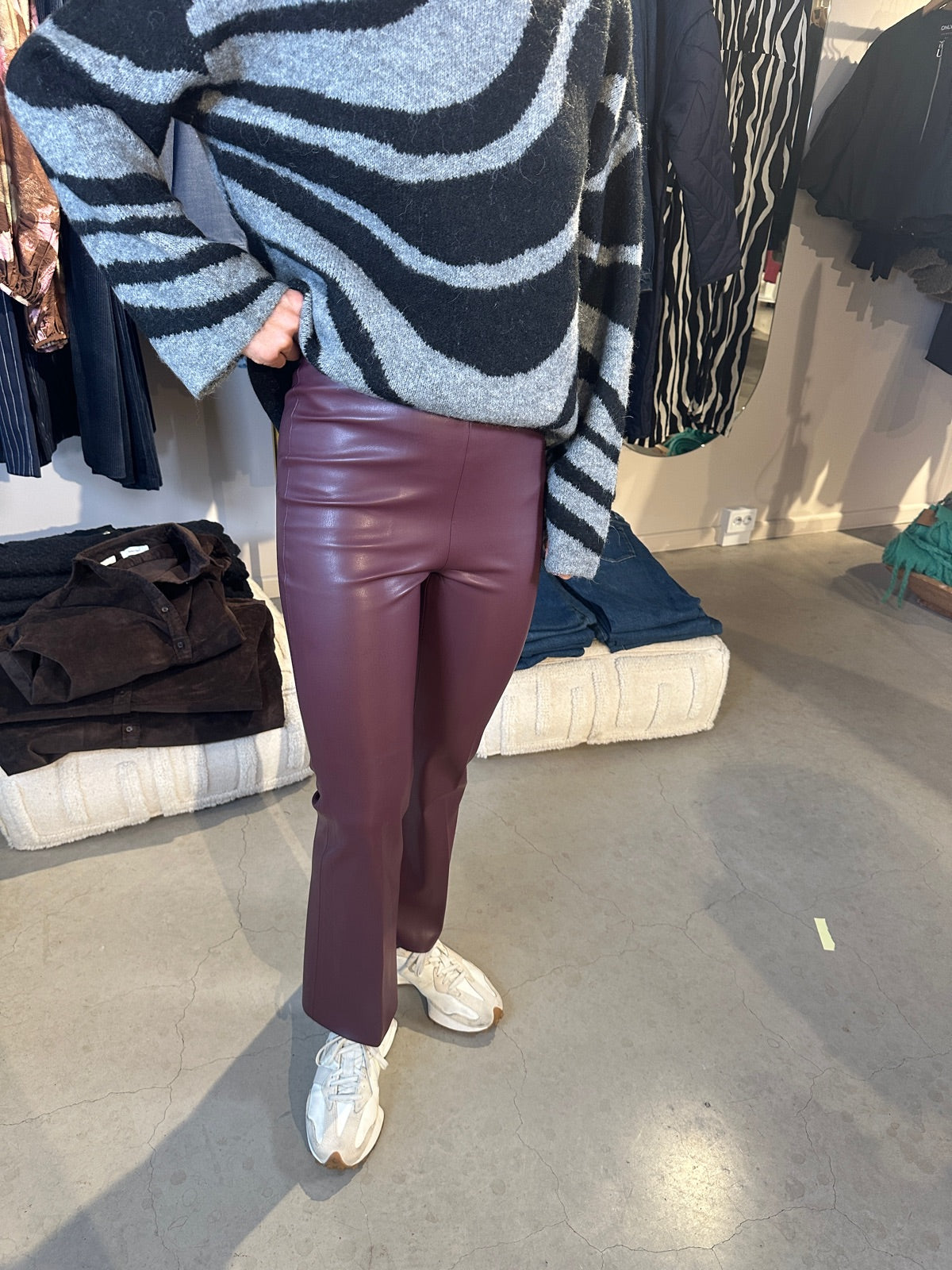 Slkaylee Pu Kickflare Pants Winetasting