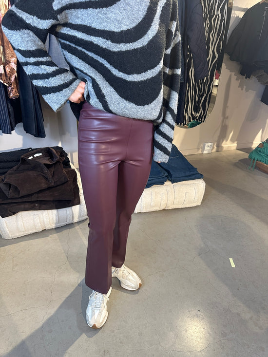 Slkaylee Pu Kickflare Pants Winetasting