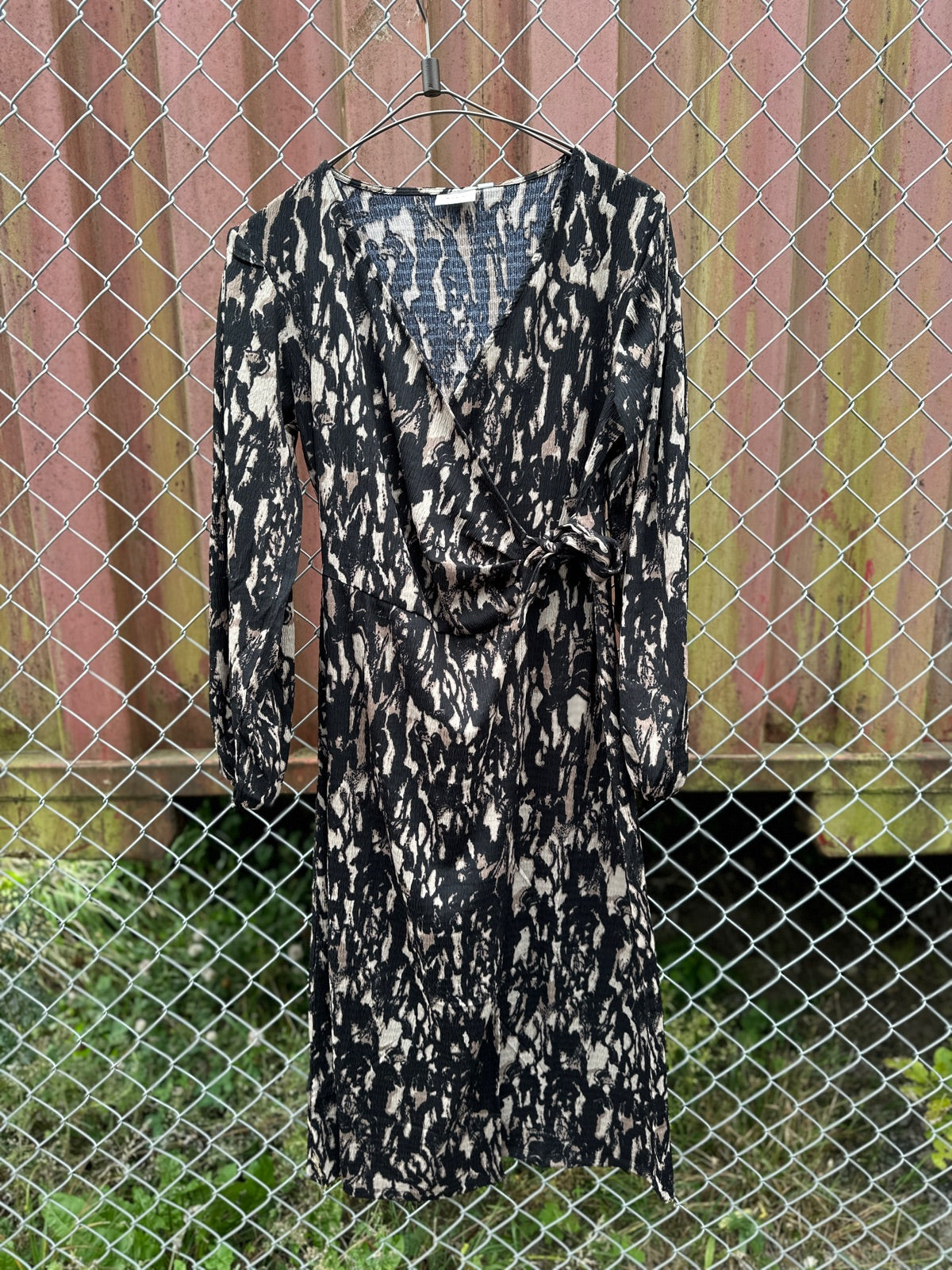 Vicaia Loa Long Sleeve Midi Wrap Dress Black Loa