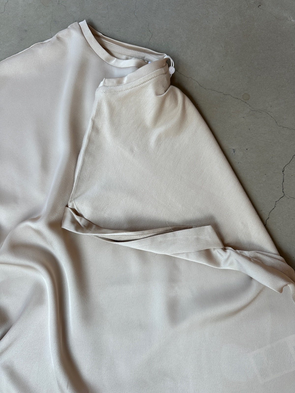 Viellette Short Sleeve Satin Top Cement